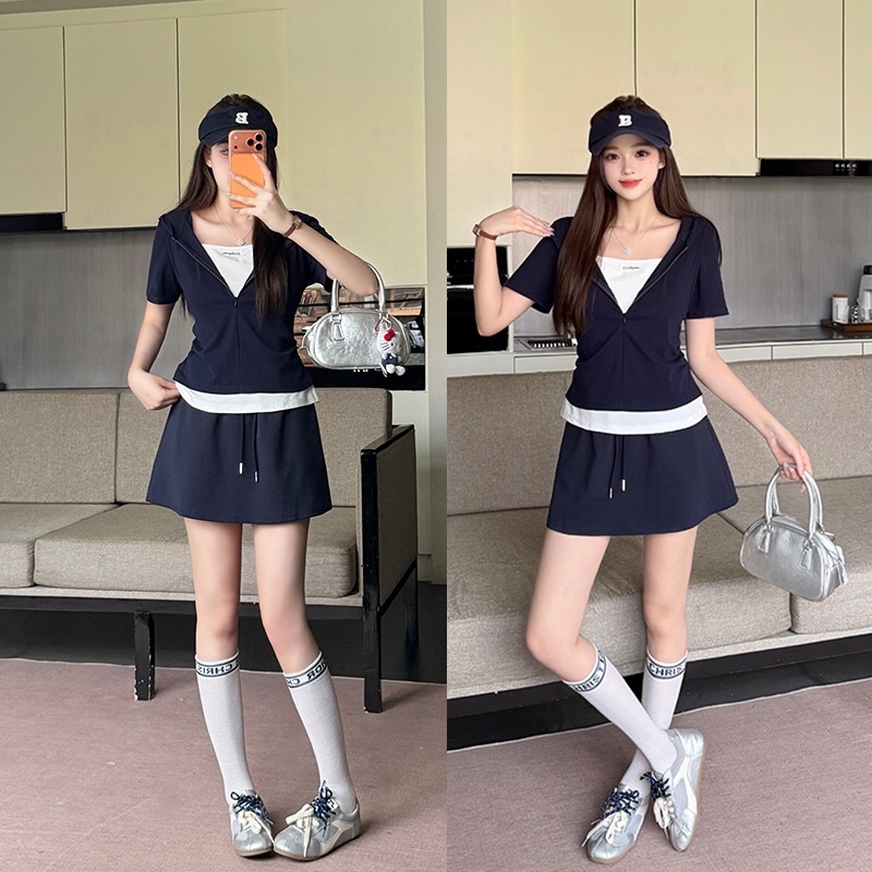 B46(309) 韩版休闲风假两件拼接里字母内搭暗拉链连衣帽上衣与短裙蓝套装