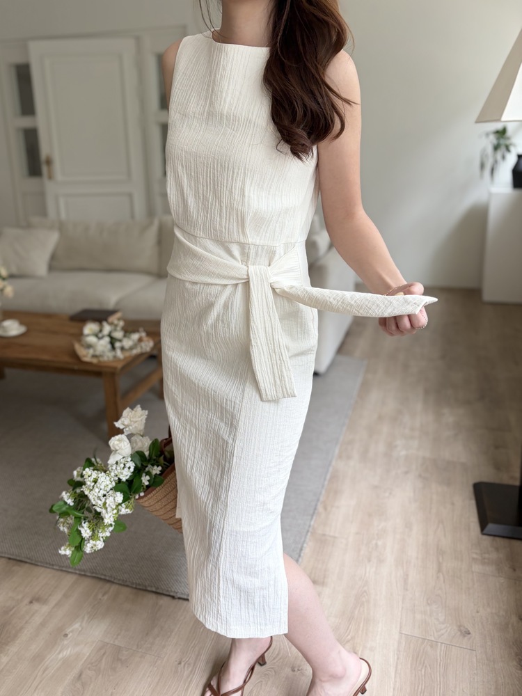 Pastelly Gathered Waist Dress (Ivory)