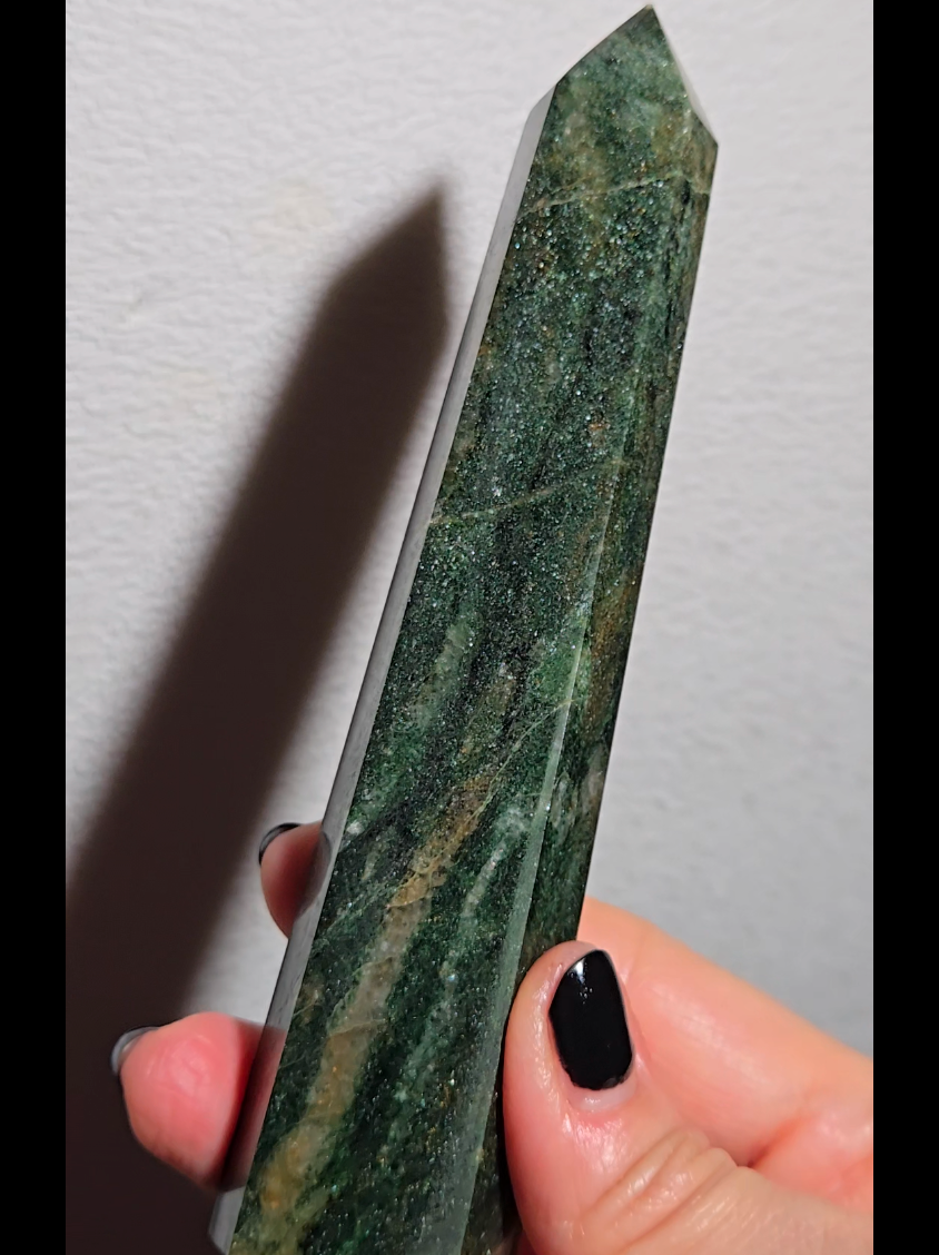 Green mica in fuchsite tower from Madagascar - MCA69