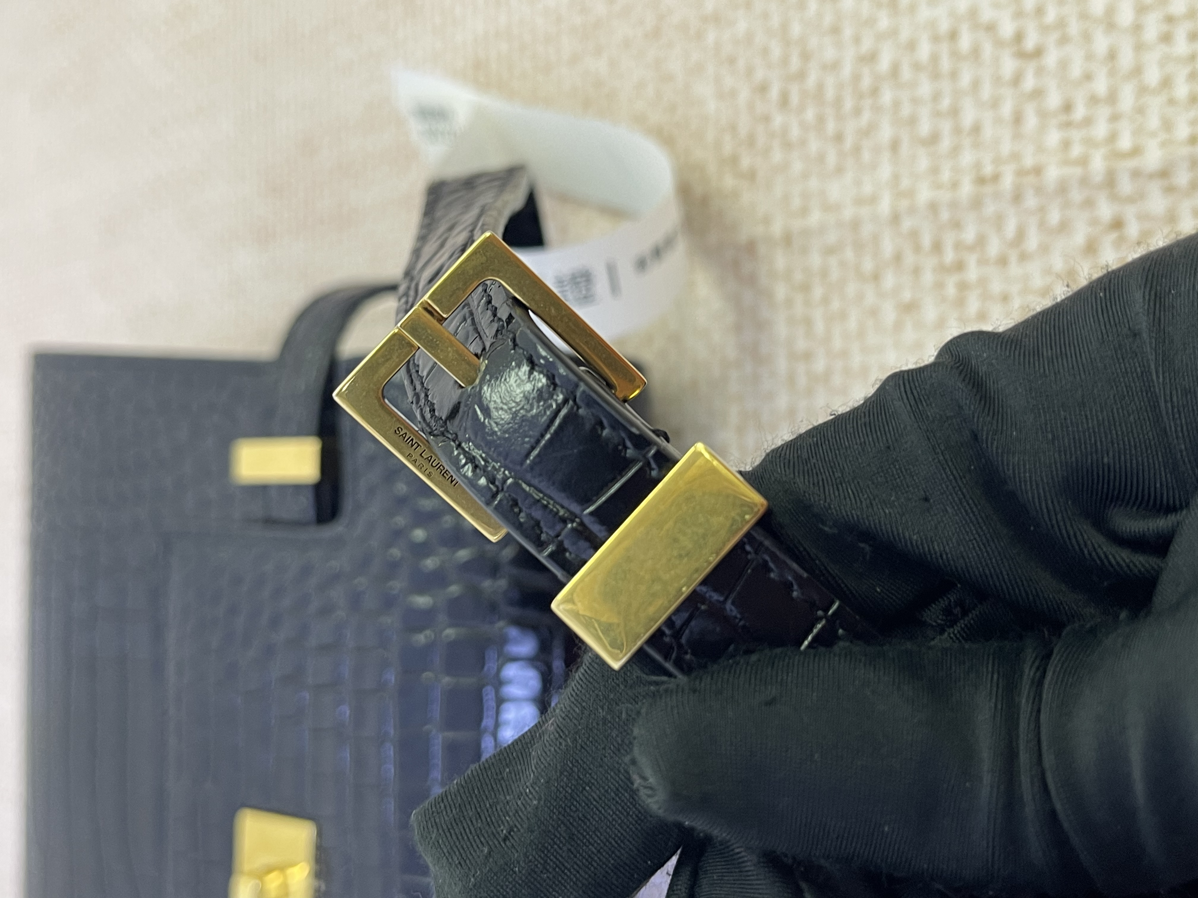 Pre owned YSL Manhattan / Product Code: 26031107