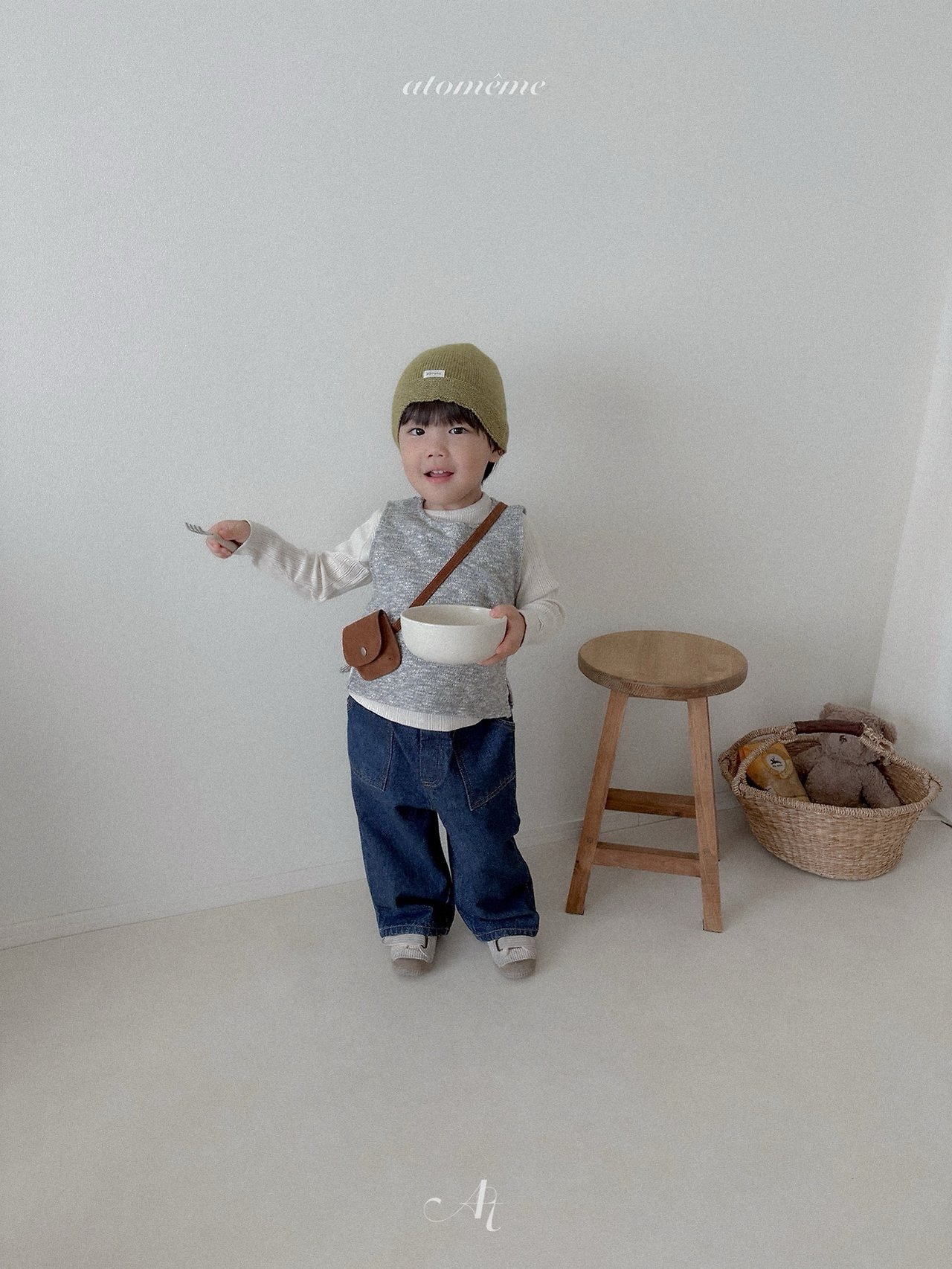 Atomeme | Nut wool vest