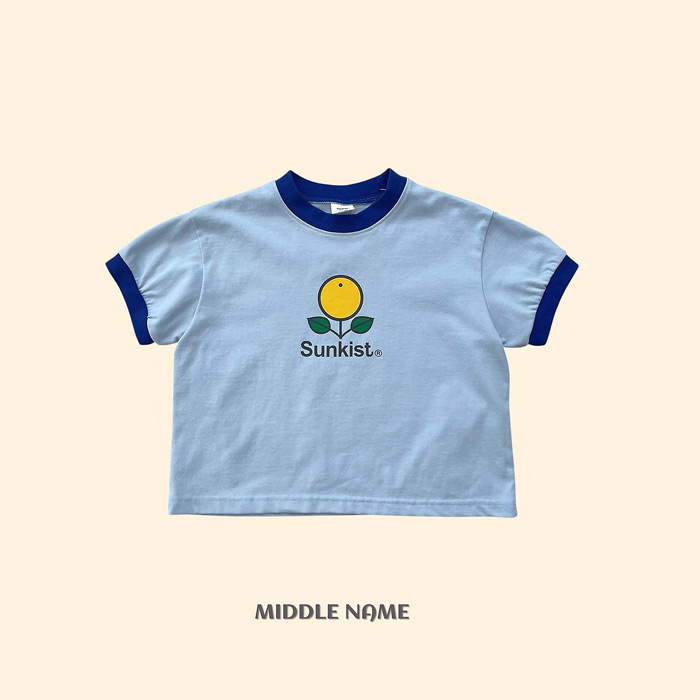 🇰🇷middle name tee