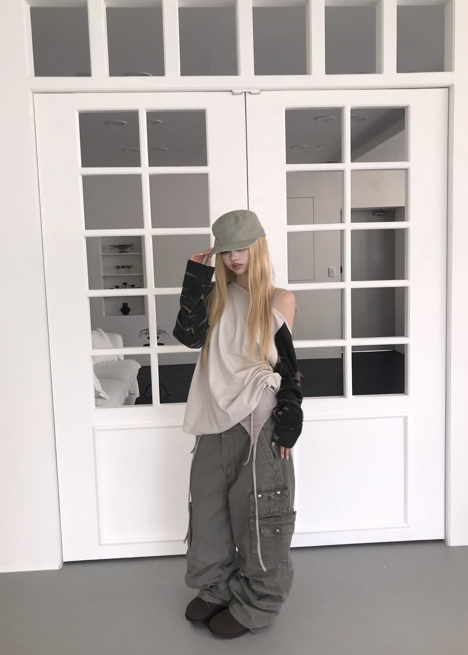 Multi-Pocket Wide-Leg Cargo Pants