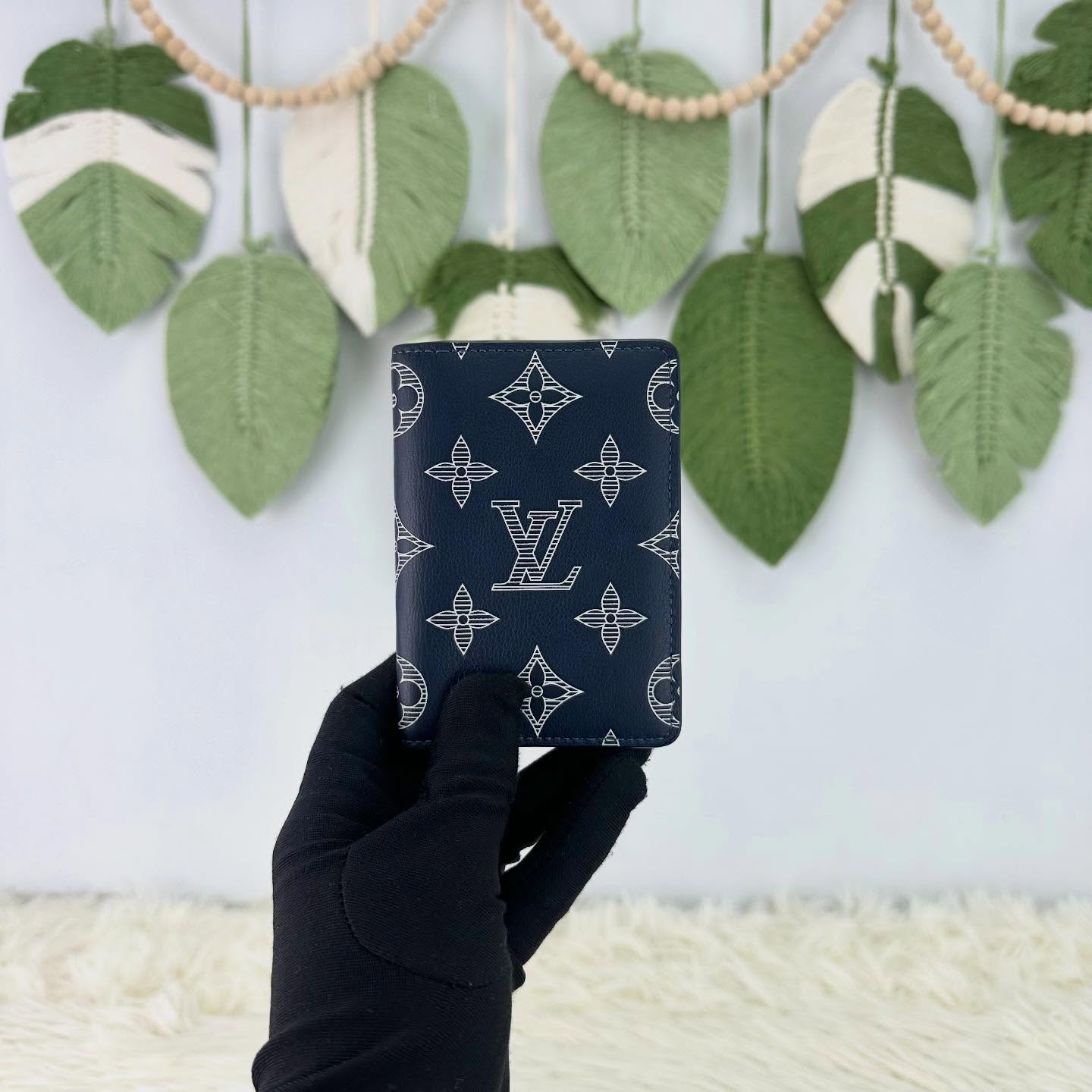 LV 🤍PRE OWNED Pocket Organizer 藍白色真皮印花卡片包 晶片款 全套有單💙