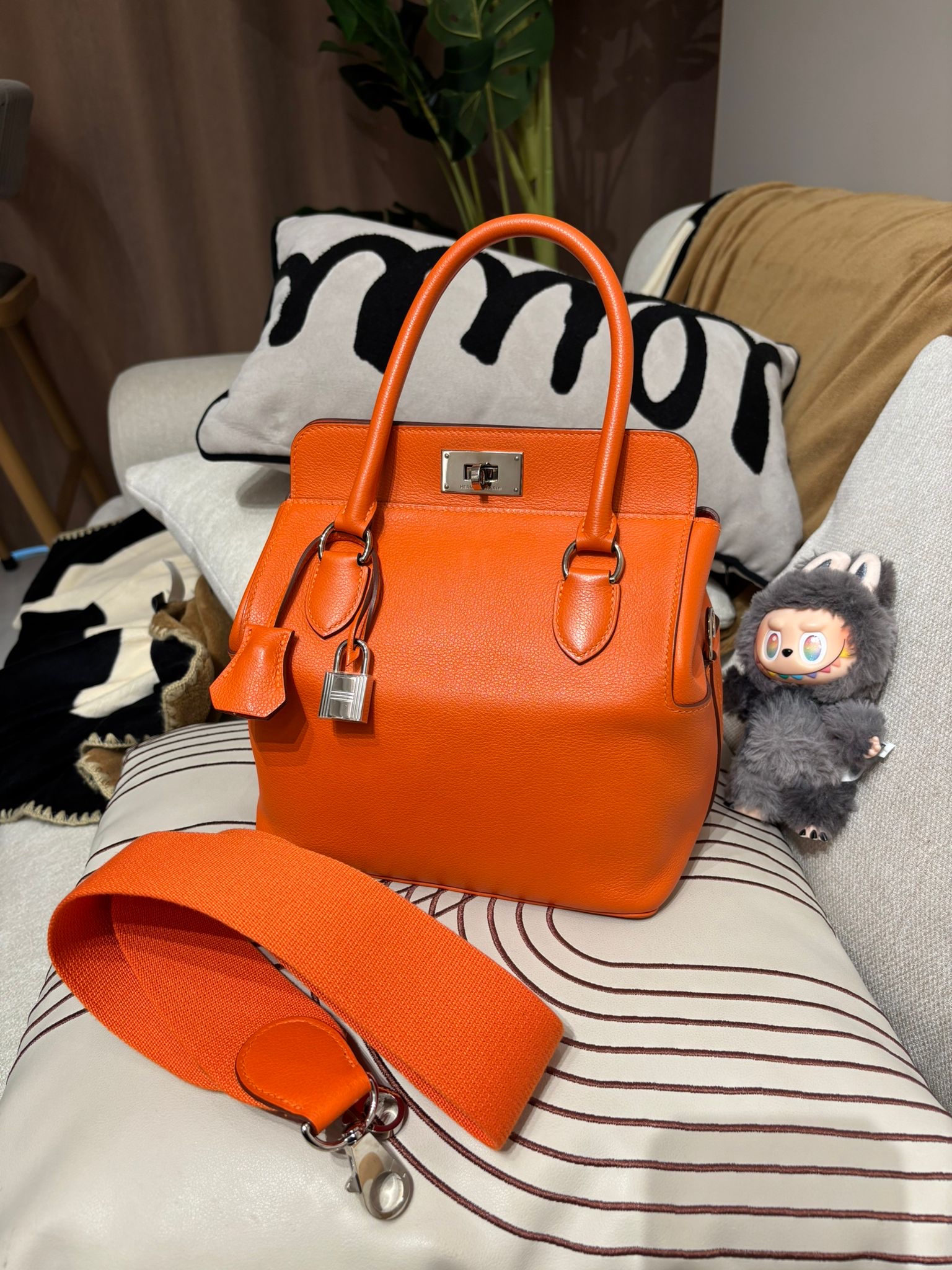 Hermes toolbox 20,orange ,STAMP T evercolor,100%Authentic ,90%new ✅KEY LOCK ✅dust bag✅STRAP