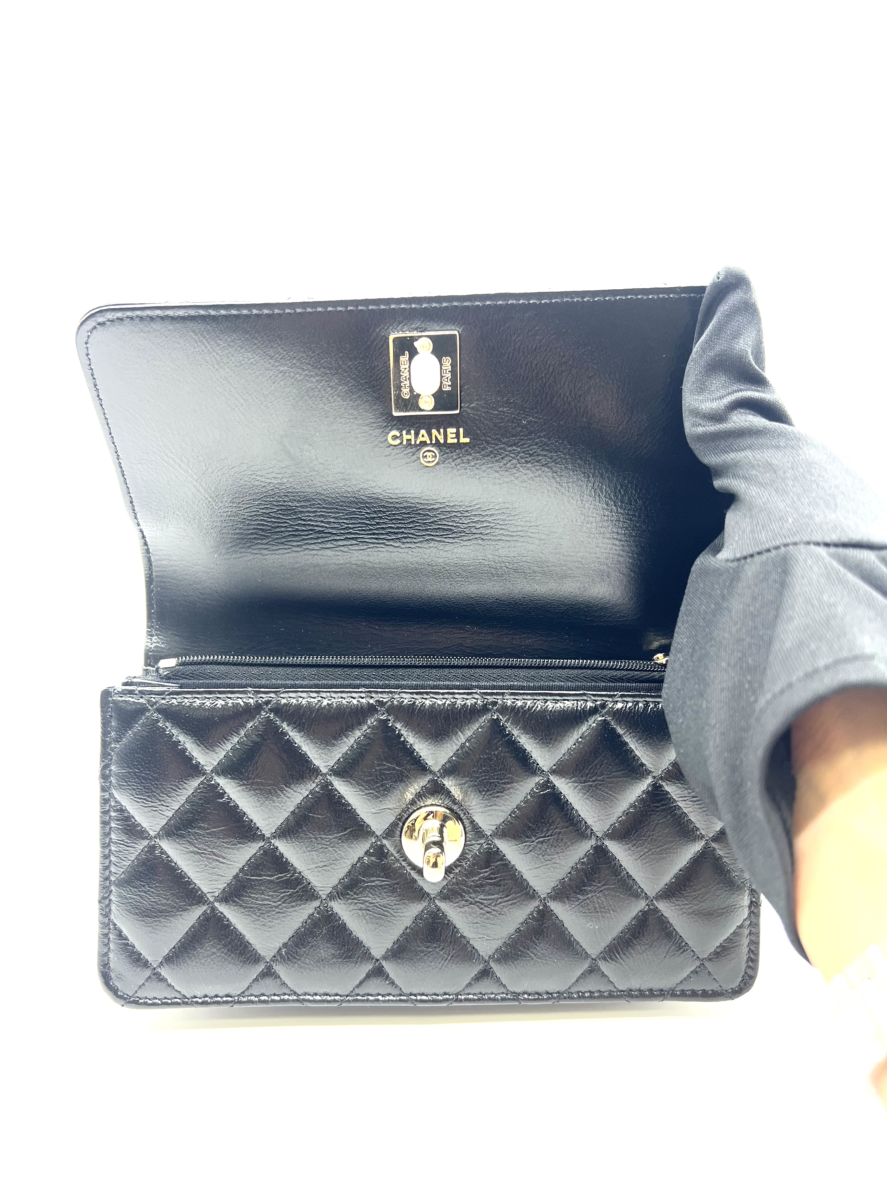 Pre-Owned CHANEL Camellia Handle Mini WOC Phone Holder / Product Code: 26042209