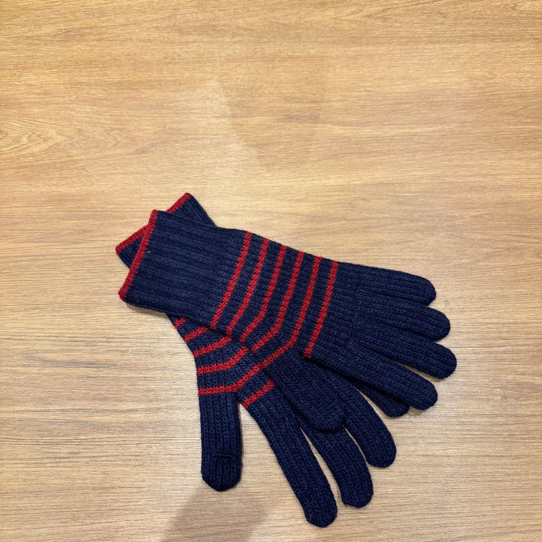 Marithe Classic Logo Glove