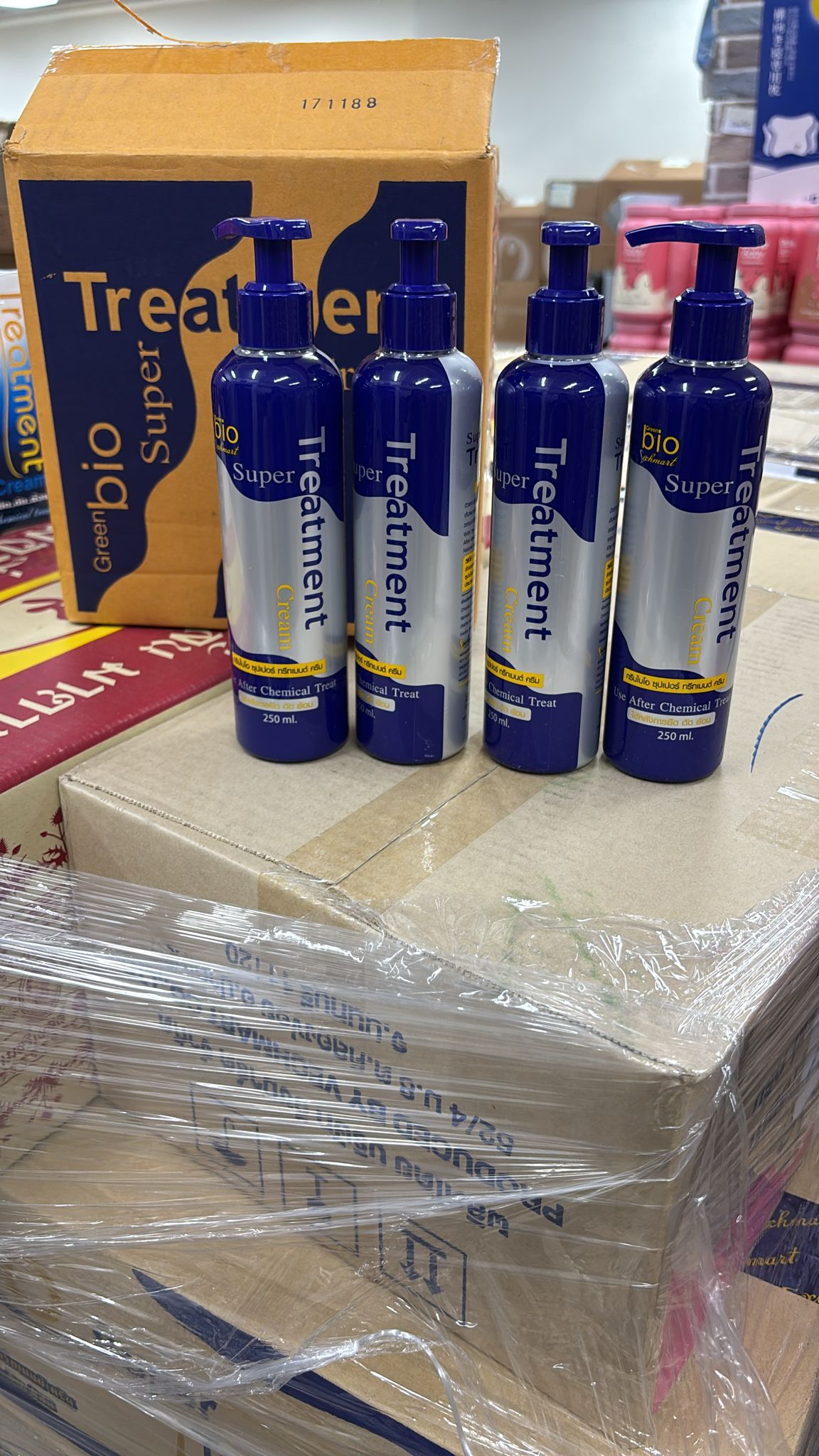 泰國熱賣 泰國Salon 級專業Bio Super Treatment 修護焗油髮膜 250ml