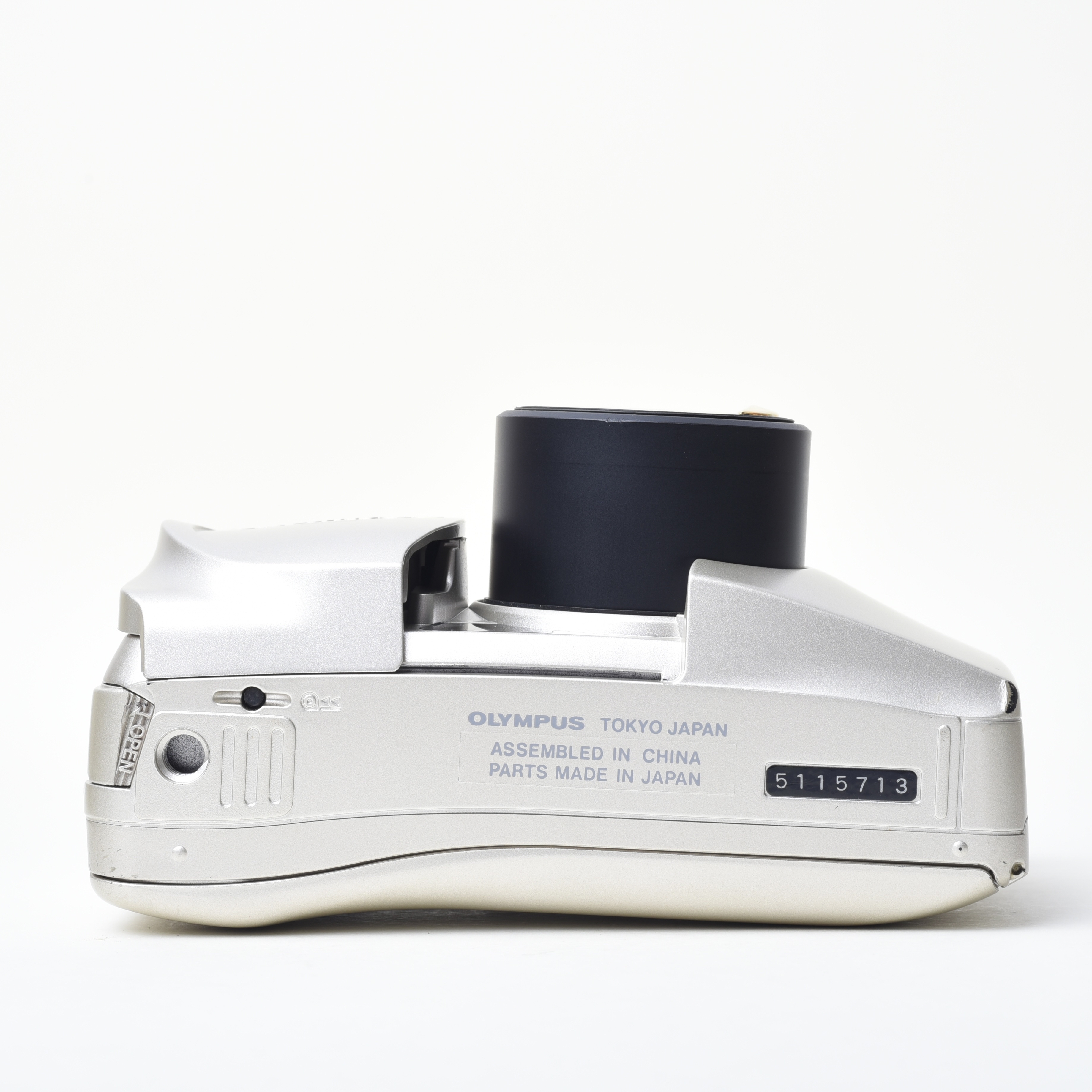 Olympus Mju Zoom 115 Delux 菲林相機(配一個原裝菲林相機套）