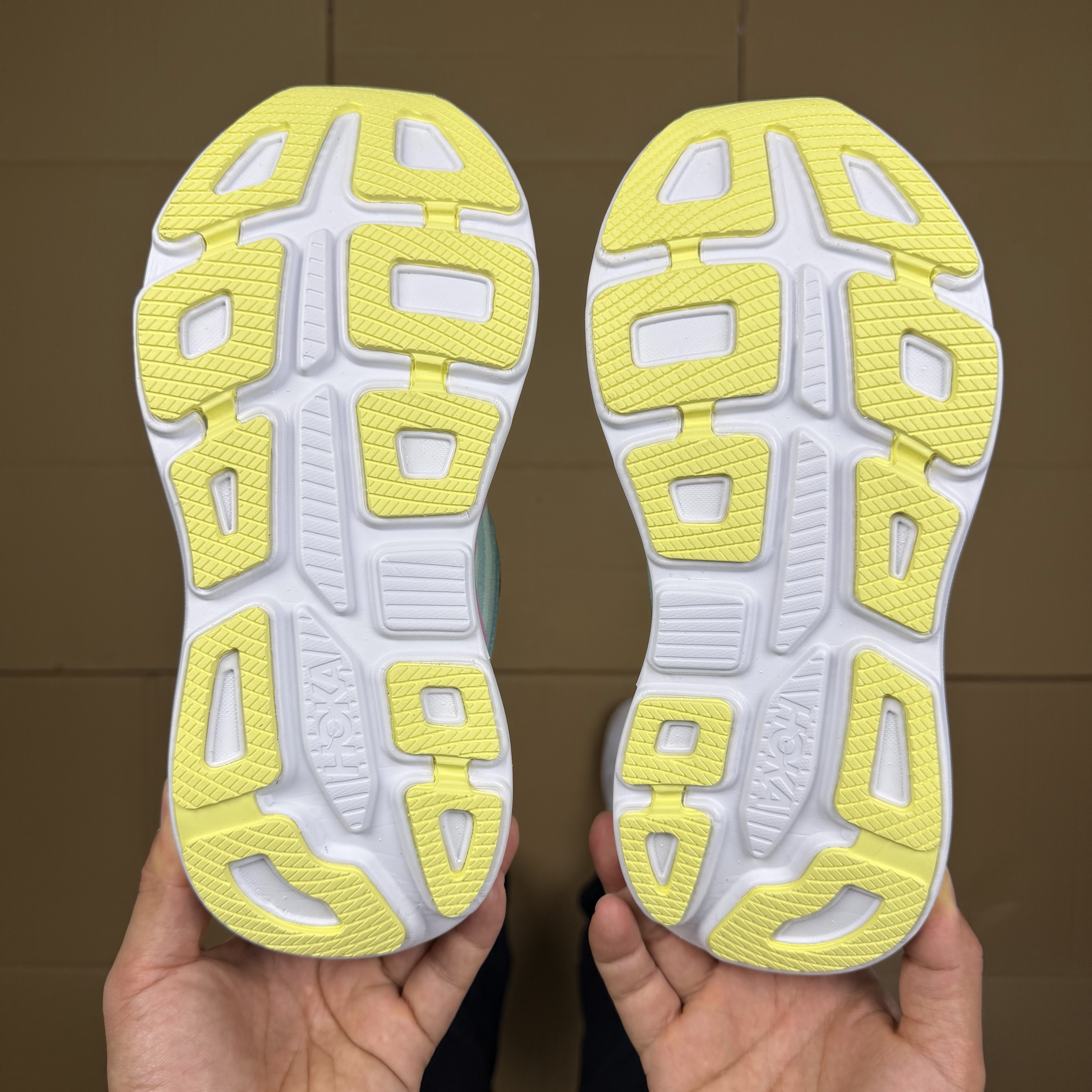 Hoka One One Bondi 9 