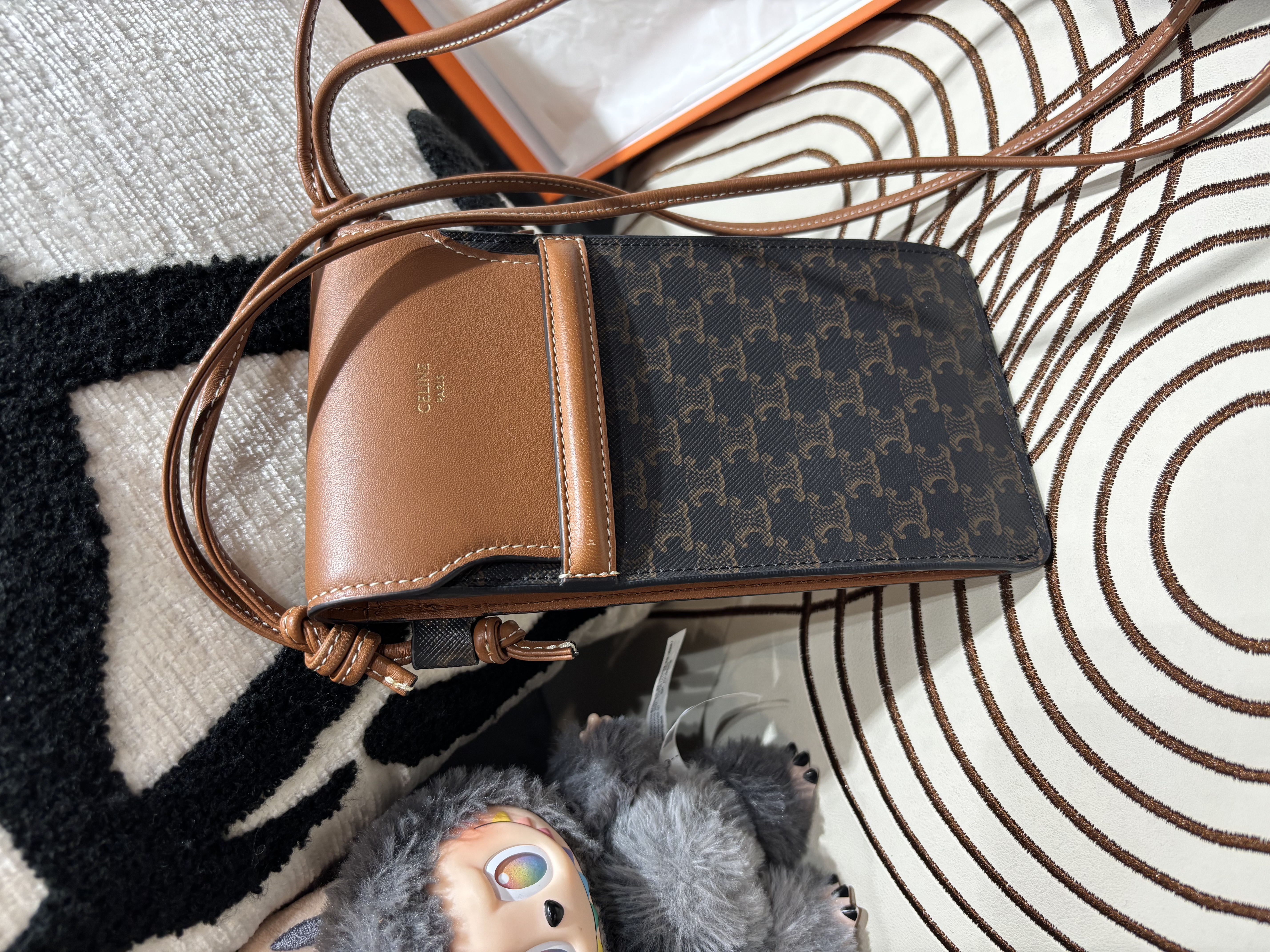 Celine triomphe Phone Crossbody Bag 100%Authentic, 95%new 