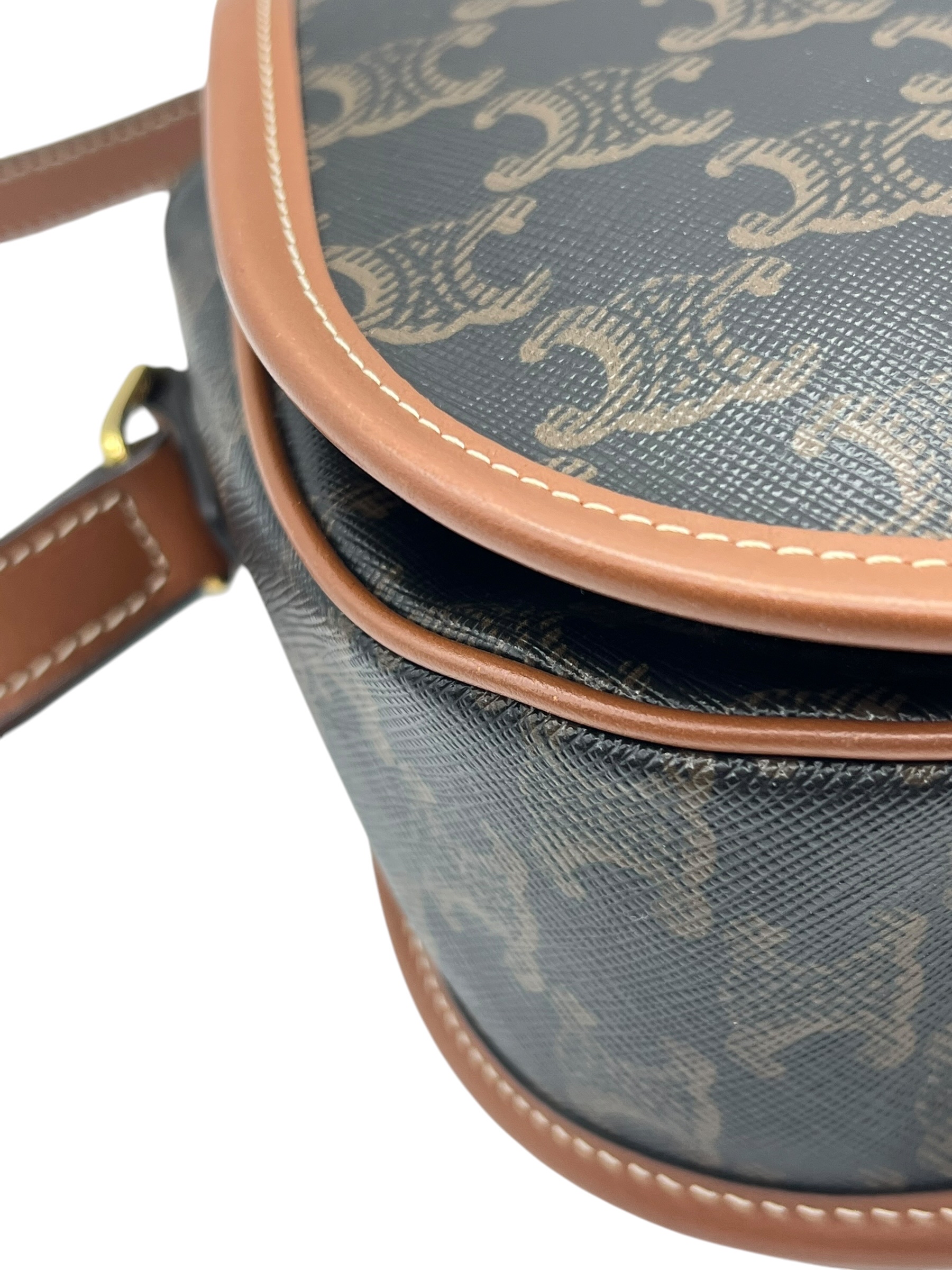 Pre-Owned CELINE Triomphe Folco / Product Code: 26060503