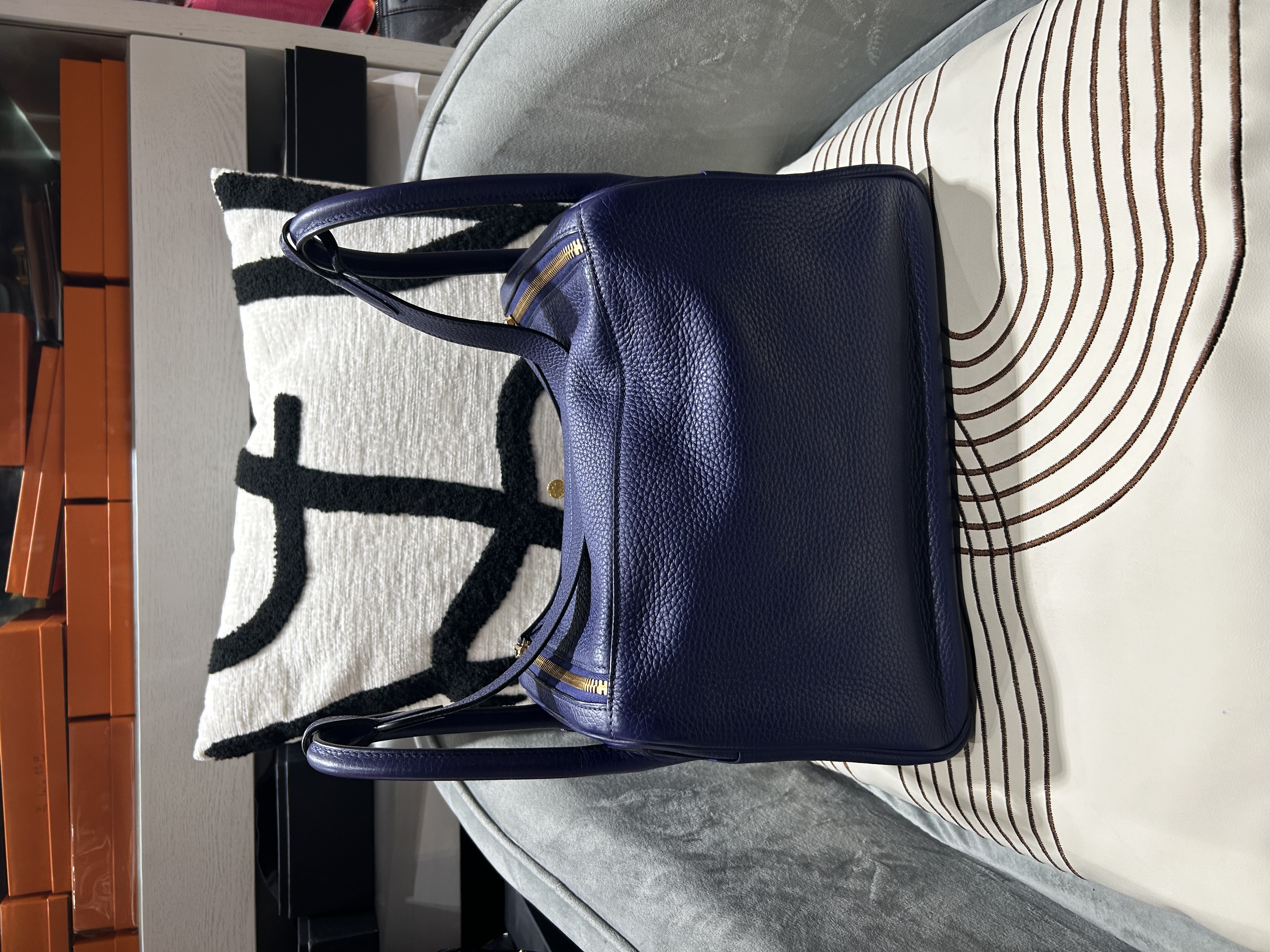 Hermes Lindy 30 墨水藍 stamp C 100%Authentic, 95%New ✅Dust bag