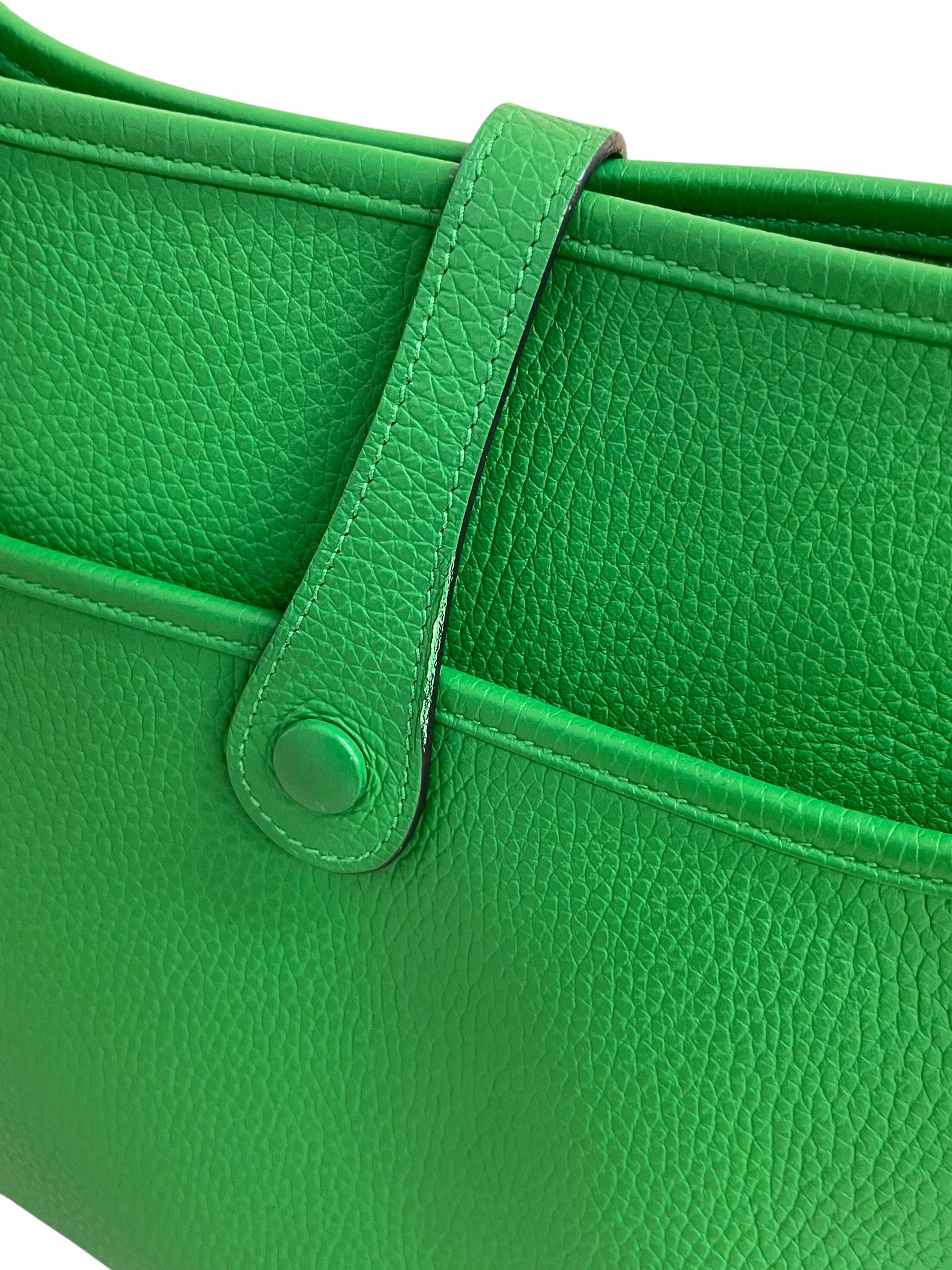 Pre-owned Hermes Evelyne 29 / Stamp square R / Product Code: 063004