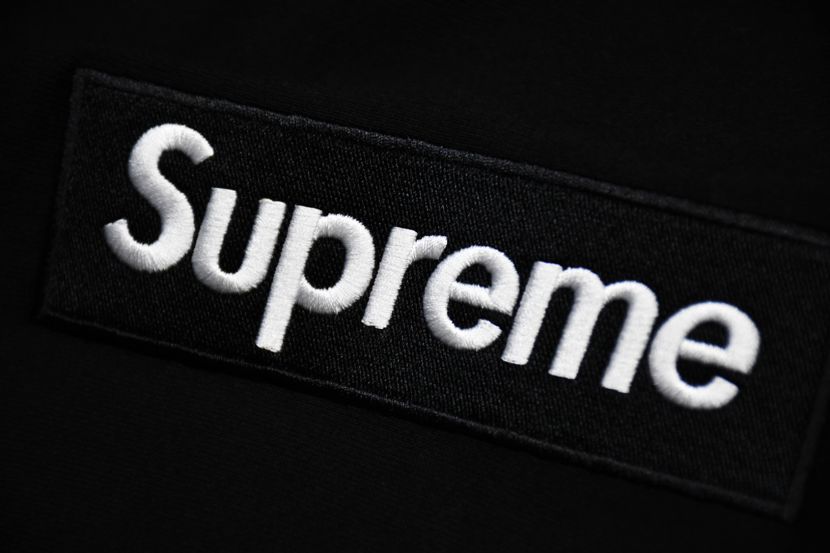 Supreme Box Logo Hooded Sweatshirt
