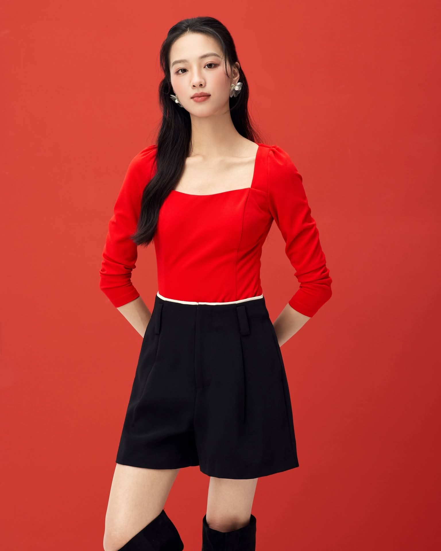 四方领自带胸垫上衣 T0773