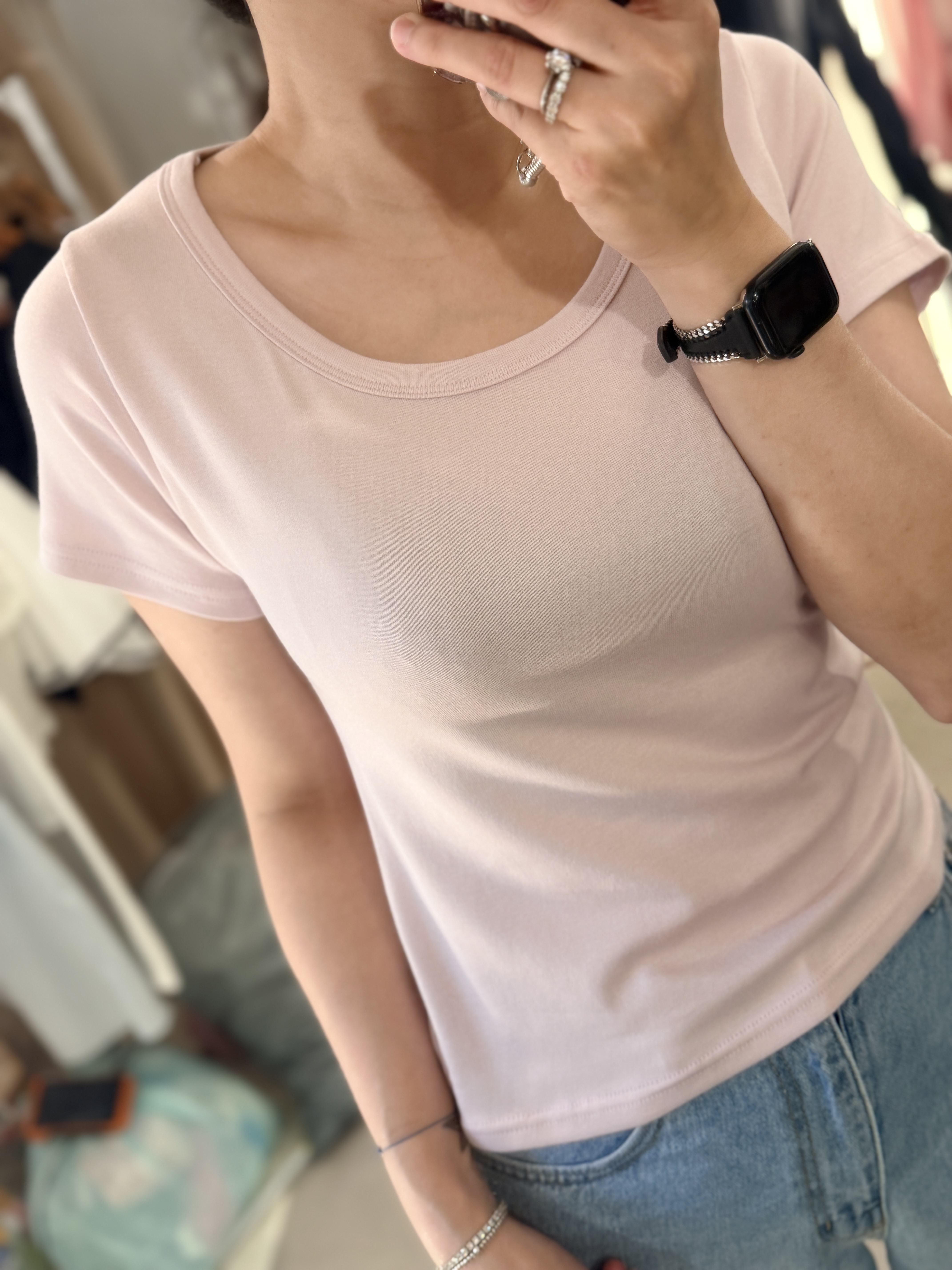 Soft and elastic tee