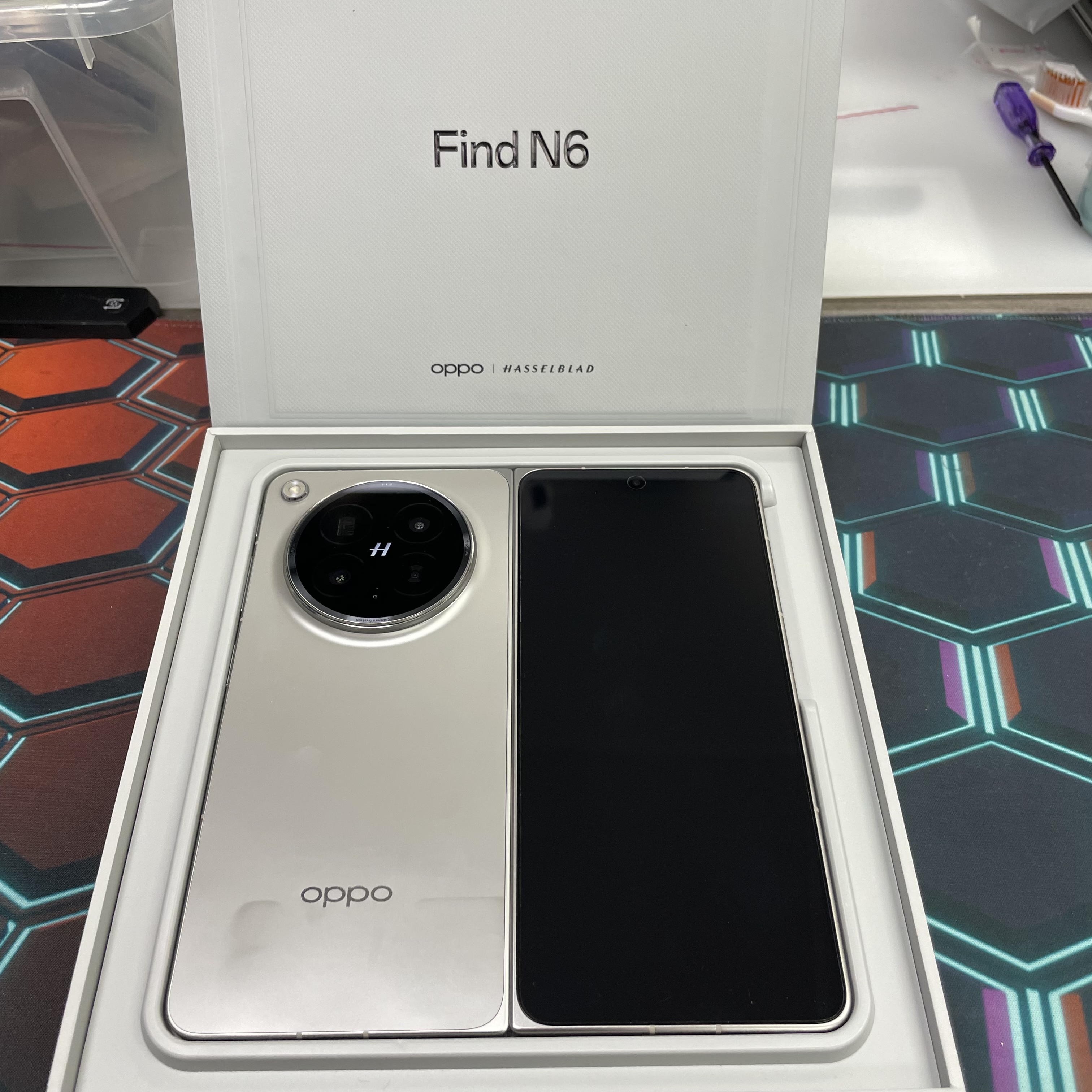 *8155 Oppo Find N6 完美機 16+512GB 灰色 gray
