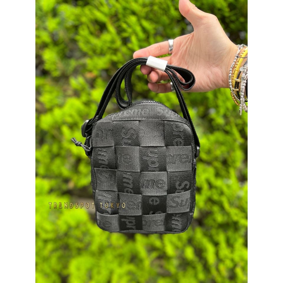 SUPREME WOVEN SHOULDER BAG 2.5L / BLACK