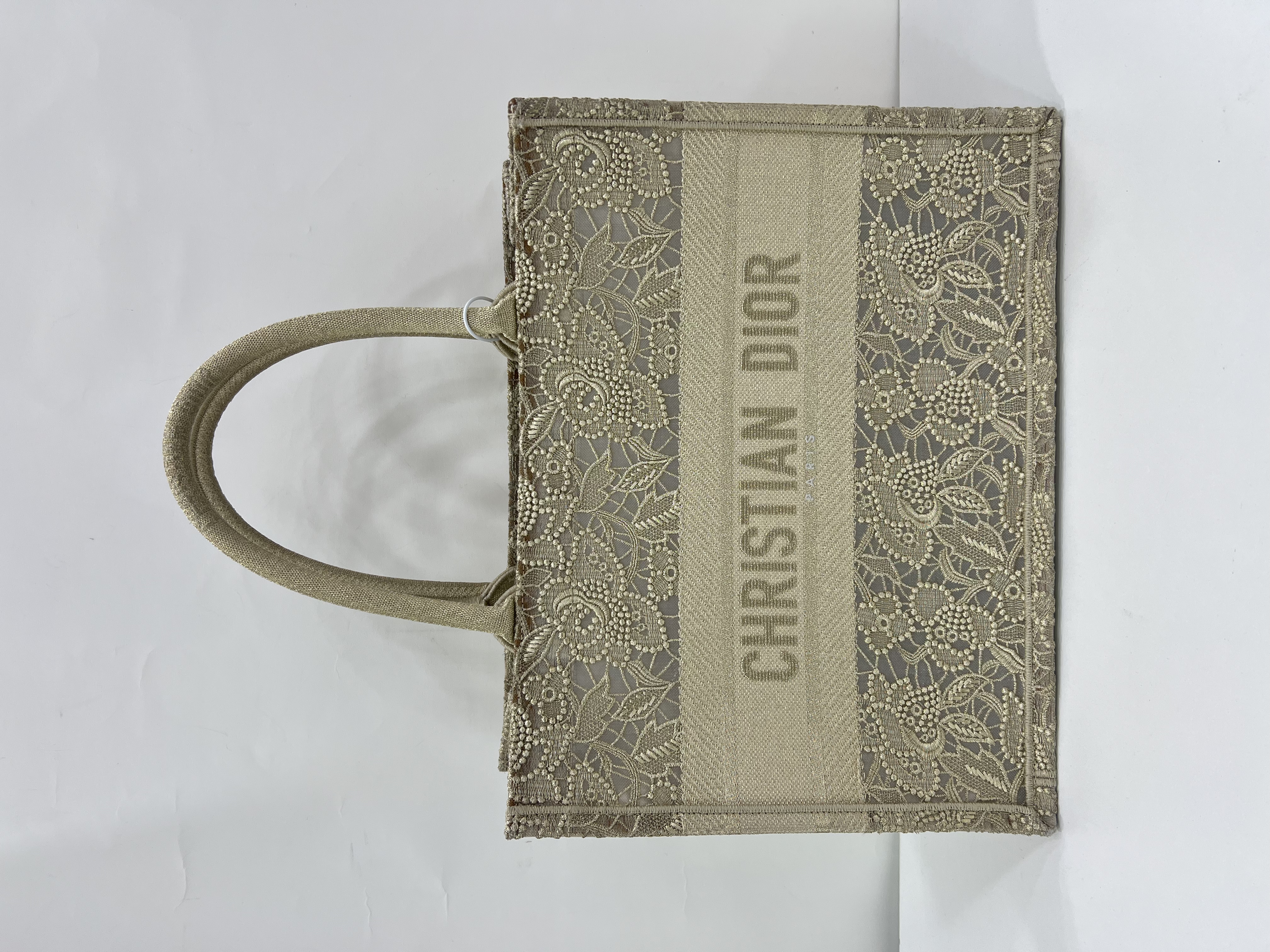 直播貨品 |  [1個-$100 2個-$300］E14