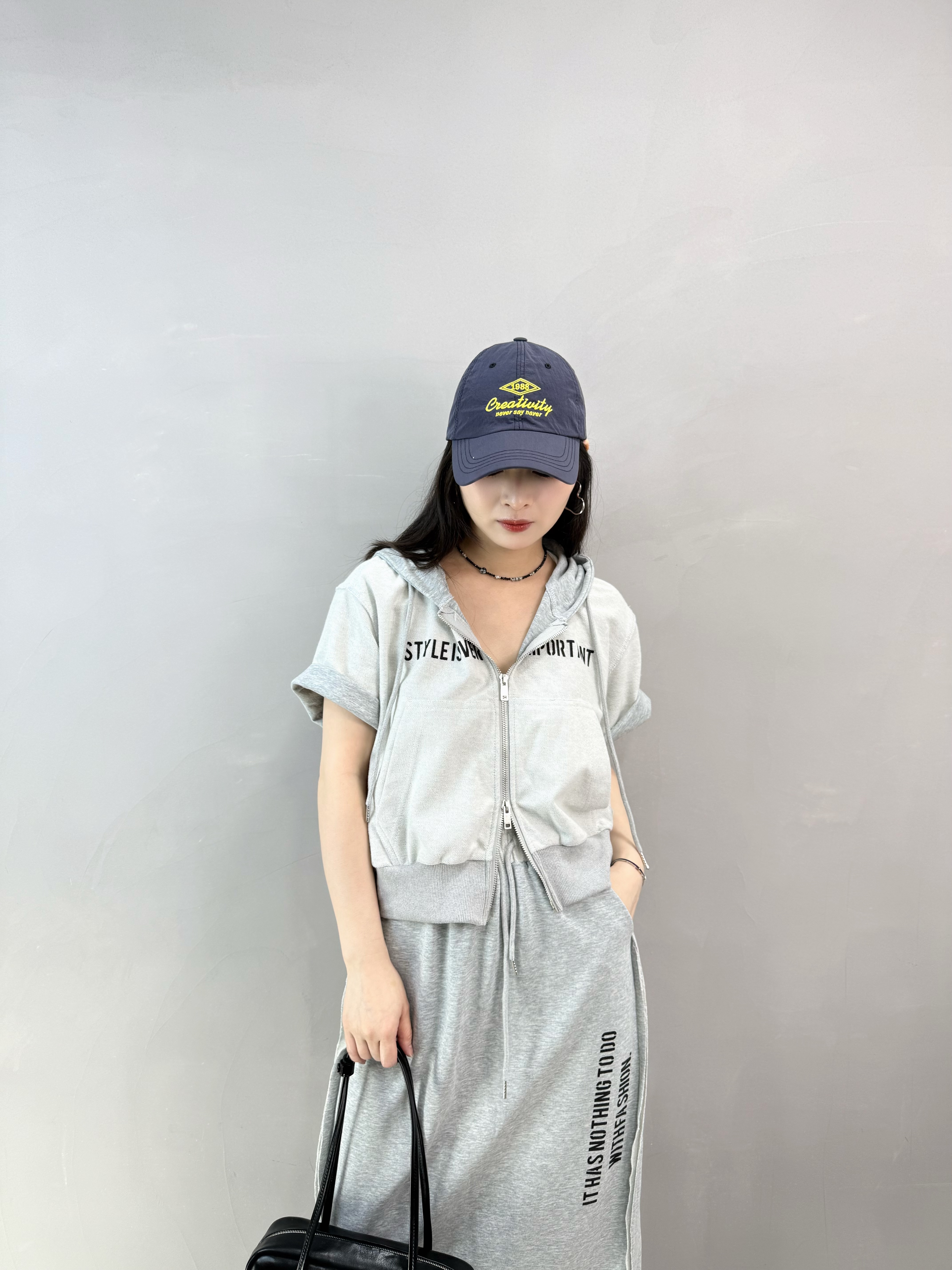 K74 短袖雙拉鏈外套+裙Set