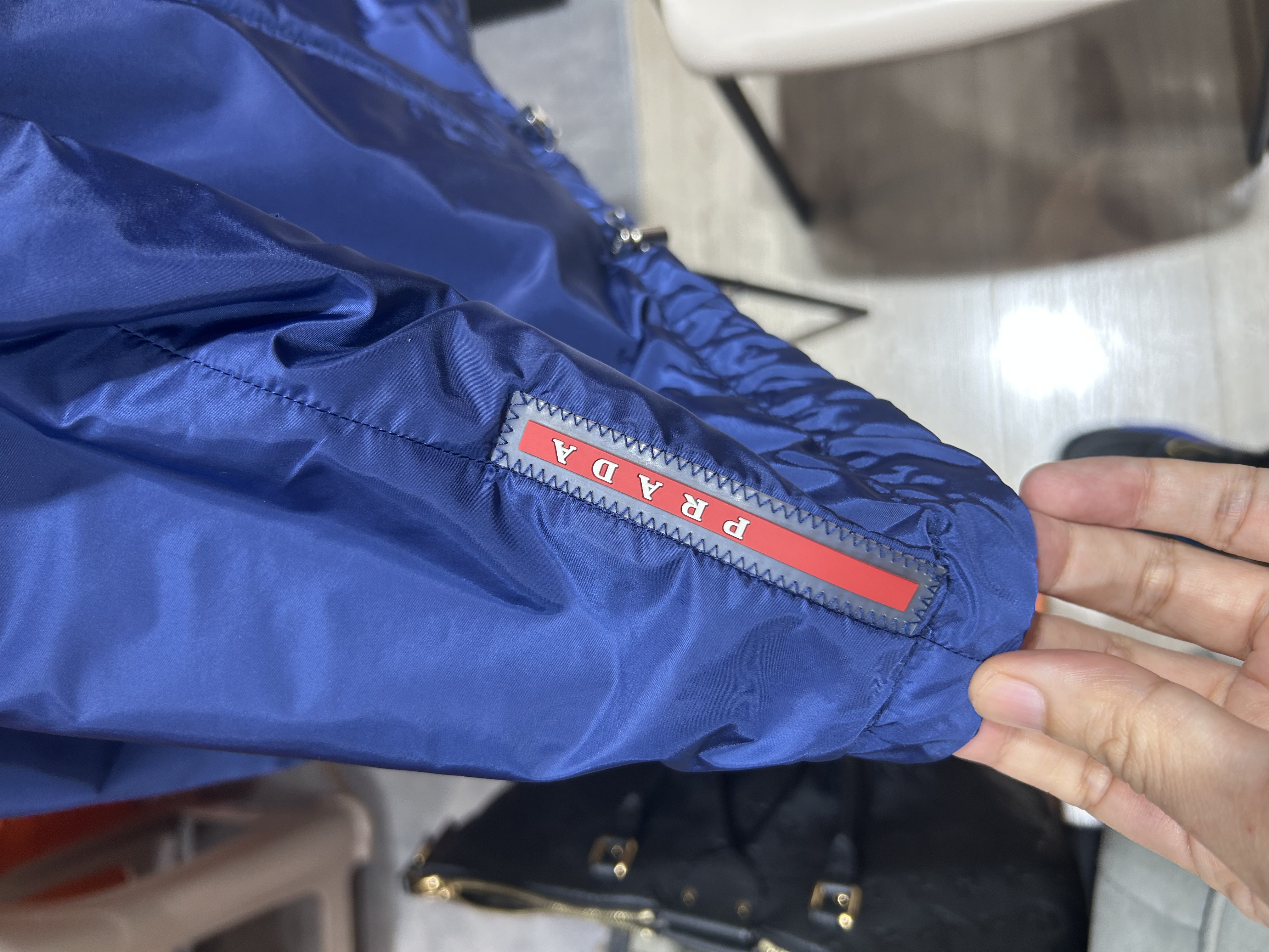 Prada Nylon outer 黑拼藍色 雙面風褸外套 Size: 54 100%Authentic, 99%New