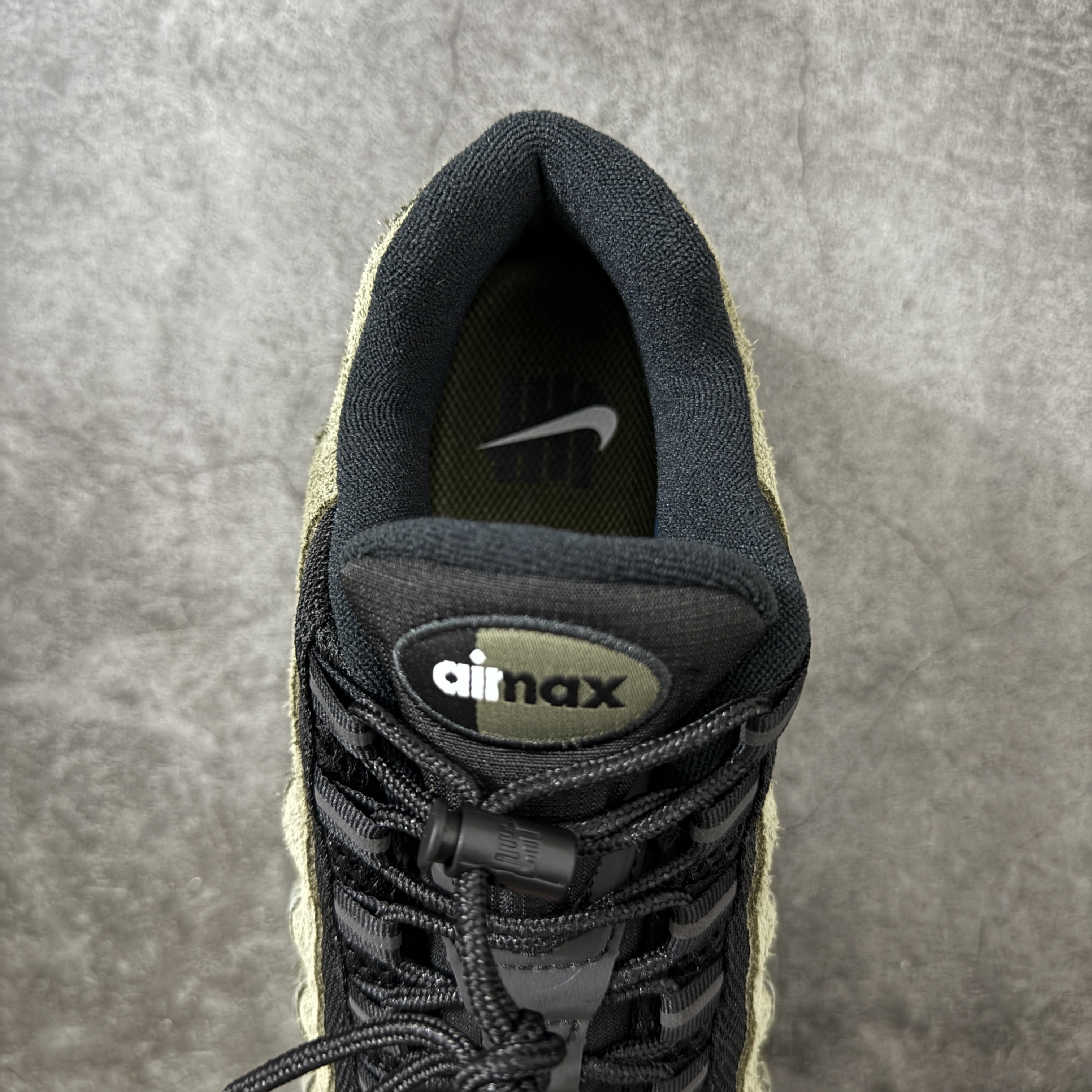 Nike Air Max 95 SP Undefeated IB4523-200