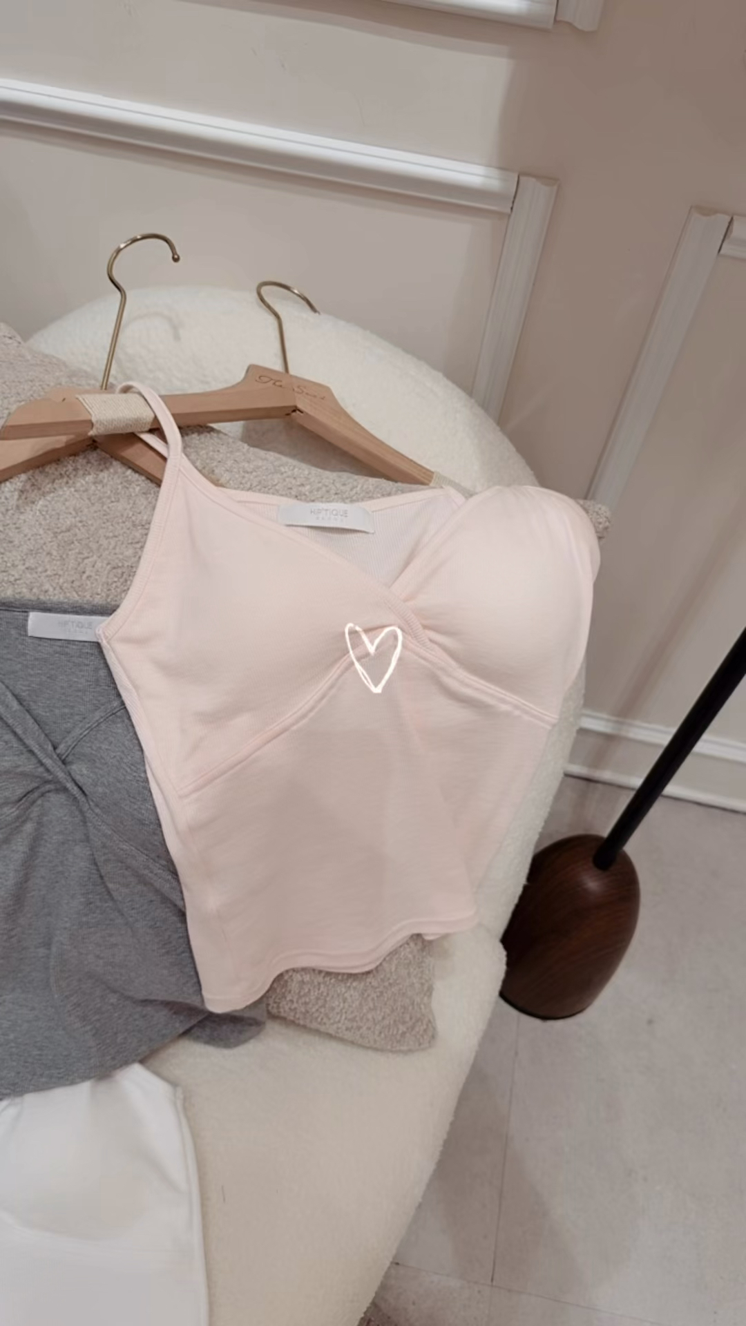 涼感細肩帶vneck Bra-top *Special price*