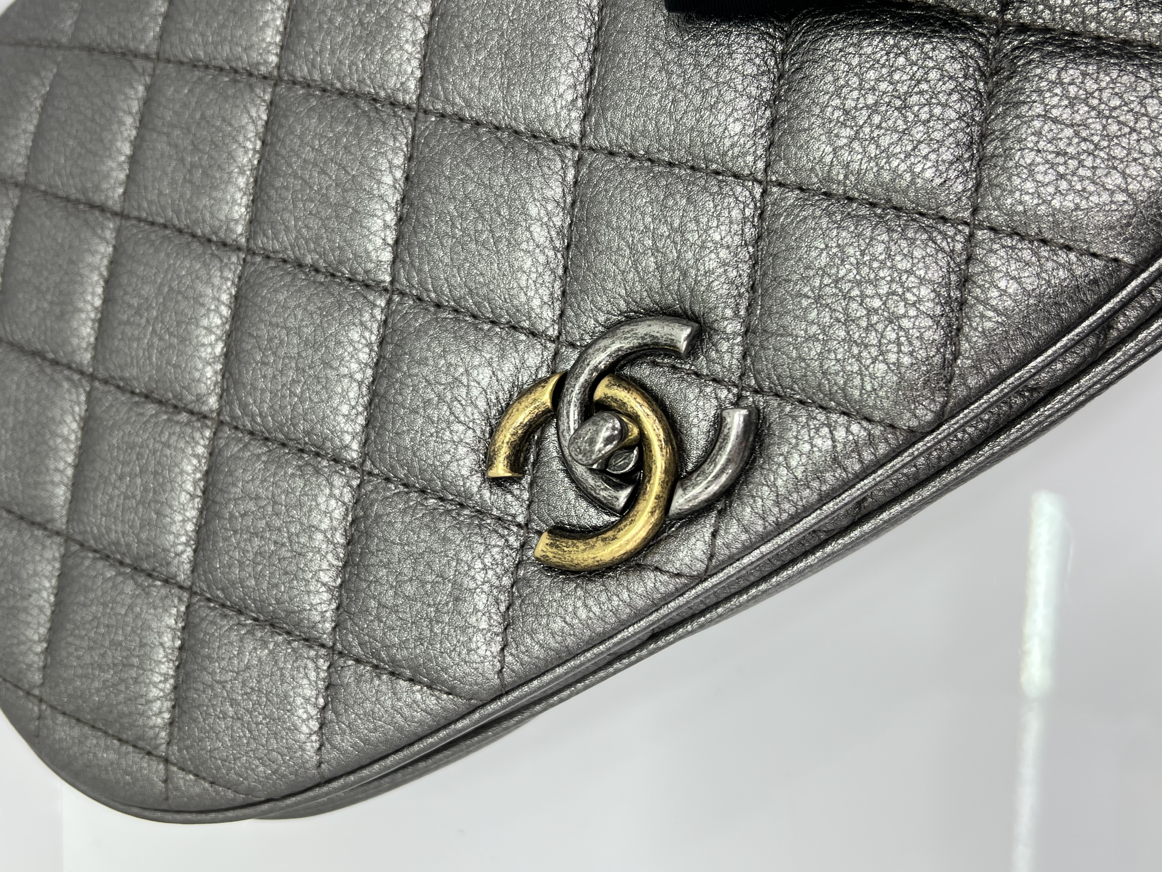 直播貨品 |  [1個-$100 2個-$300］EE99