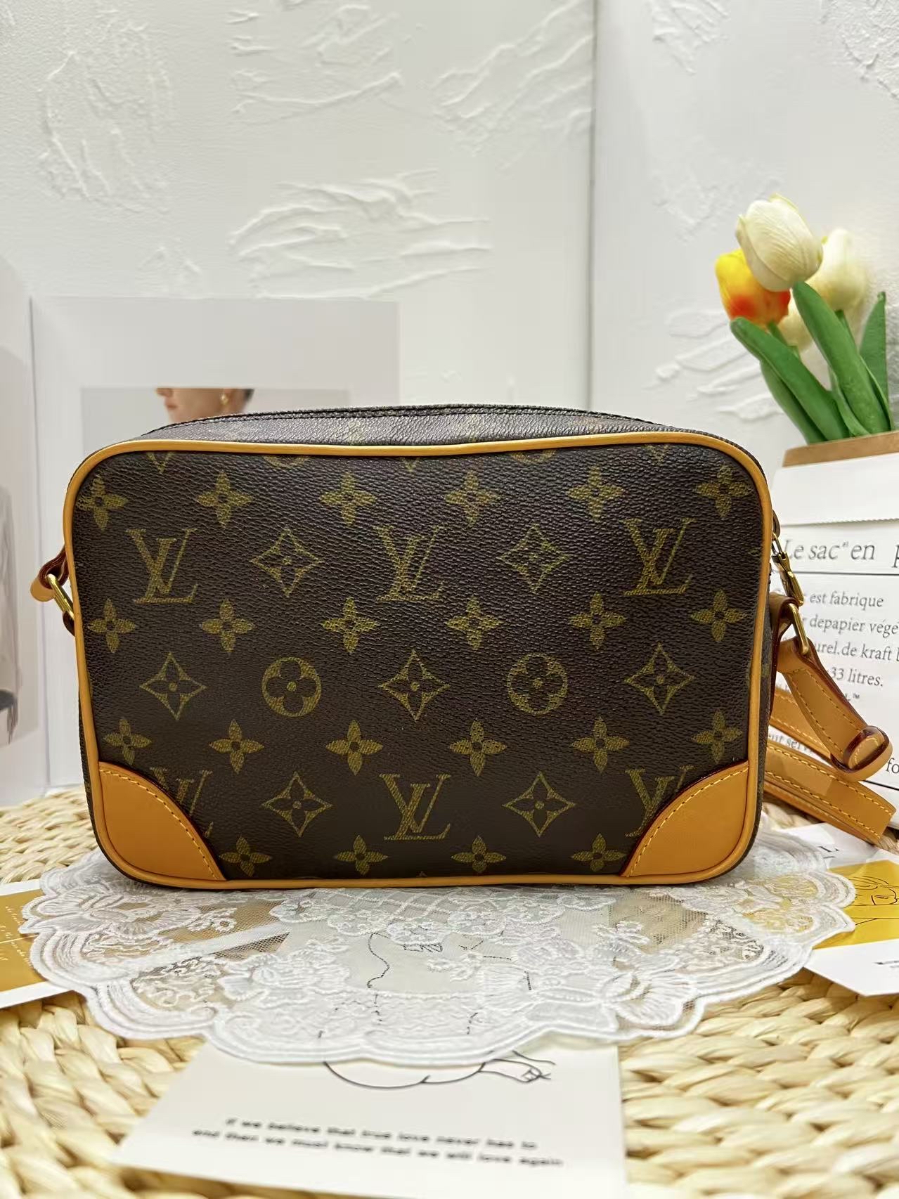 LV Monogram Trocadero（爆款相機包）