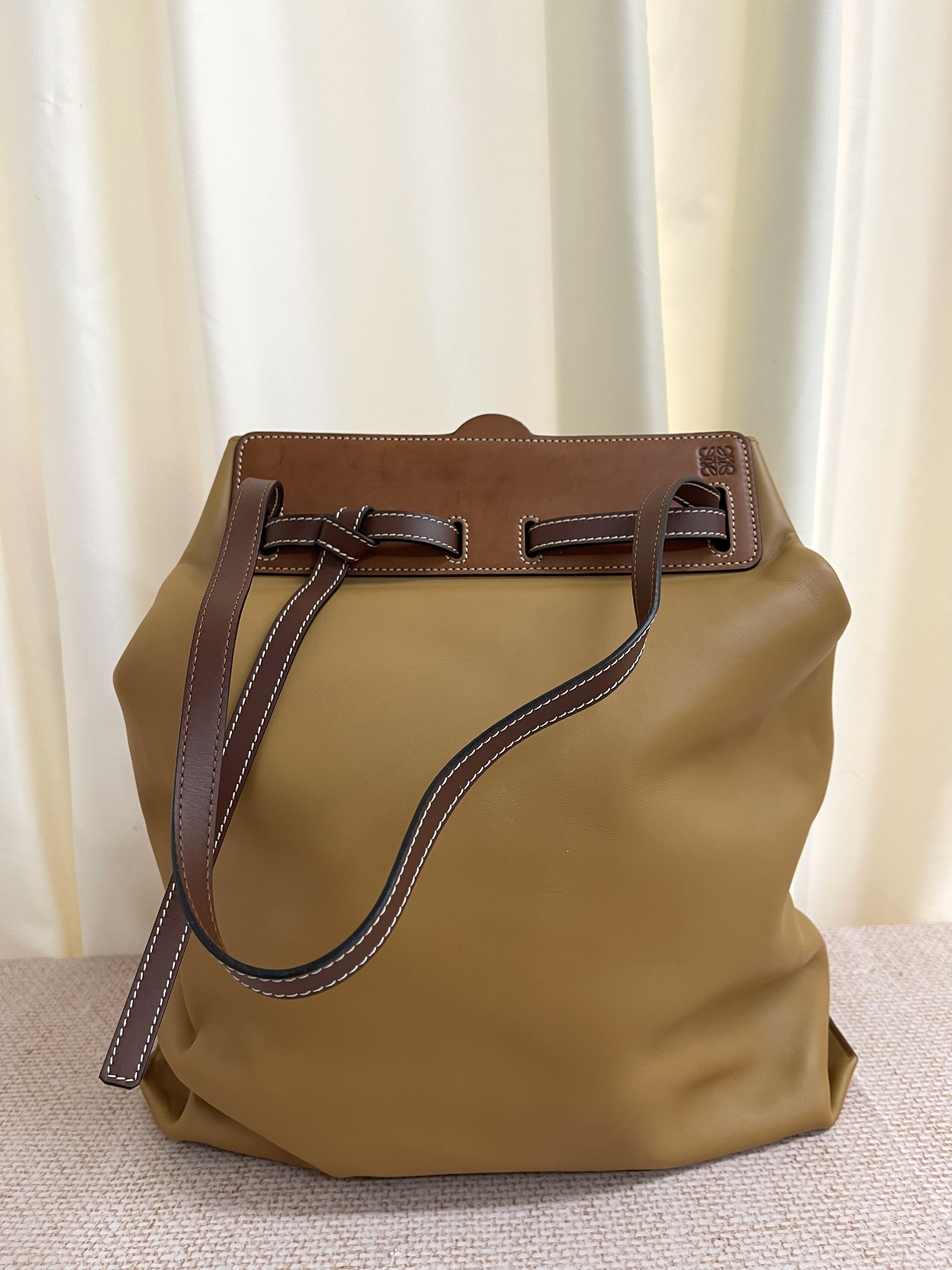 Pre-owned Loewe Lazo Tote Bag/ Product Code: 26021506