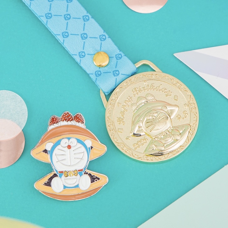 [訂購] 多啦A夢生日限定 襟章Pins 紀念幣獎牌 鎖匙扣｜Doraemon生日2026