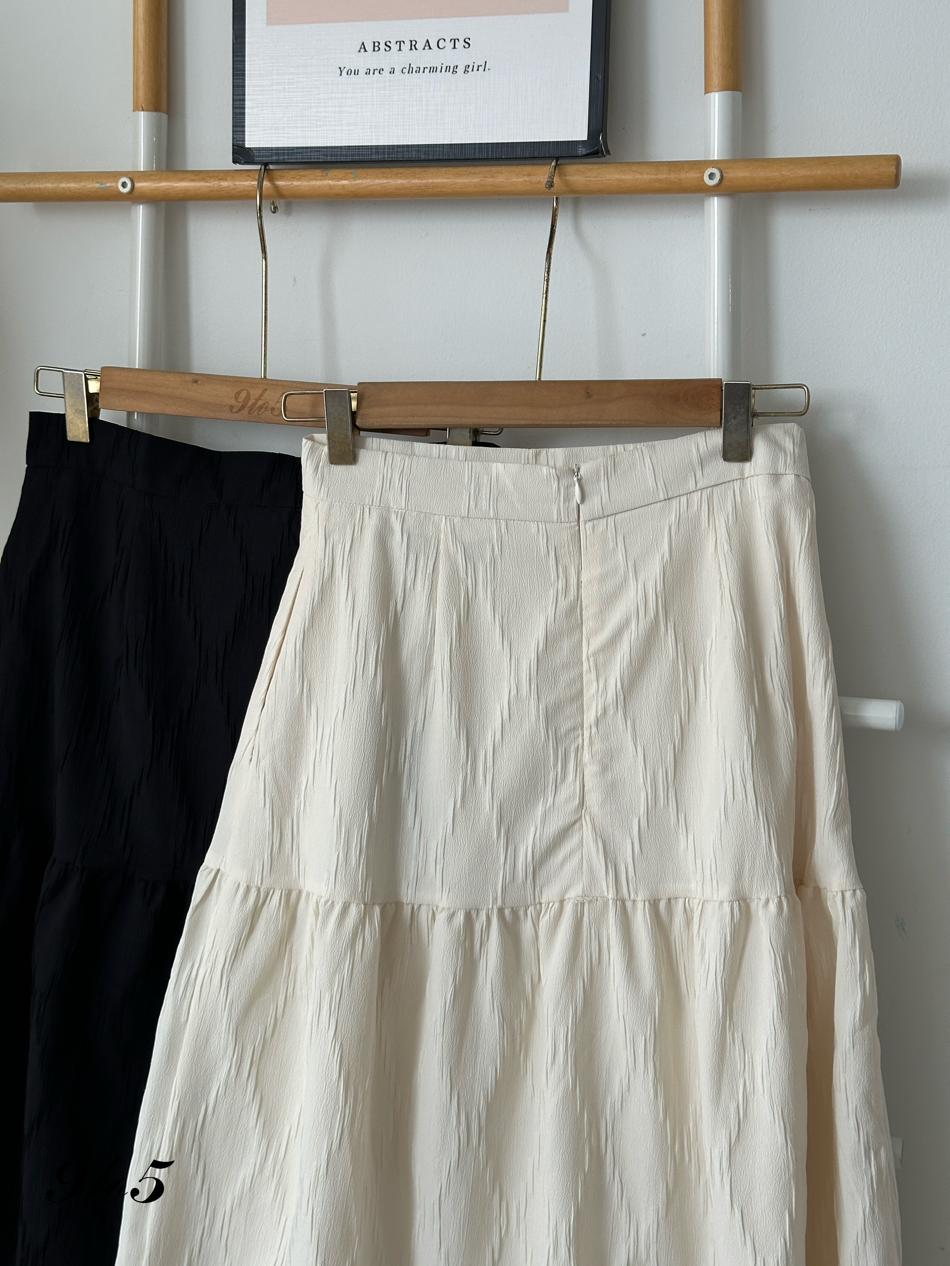 S1814 A Line Layered Skirt - Black & Cream