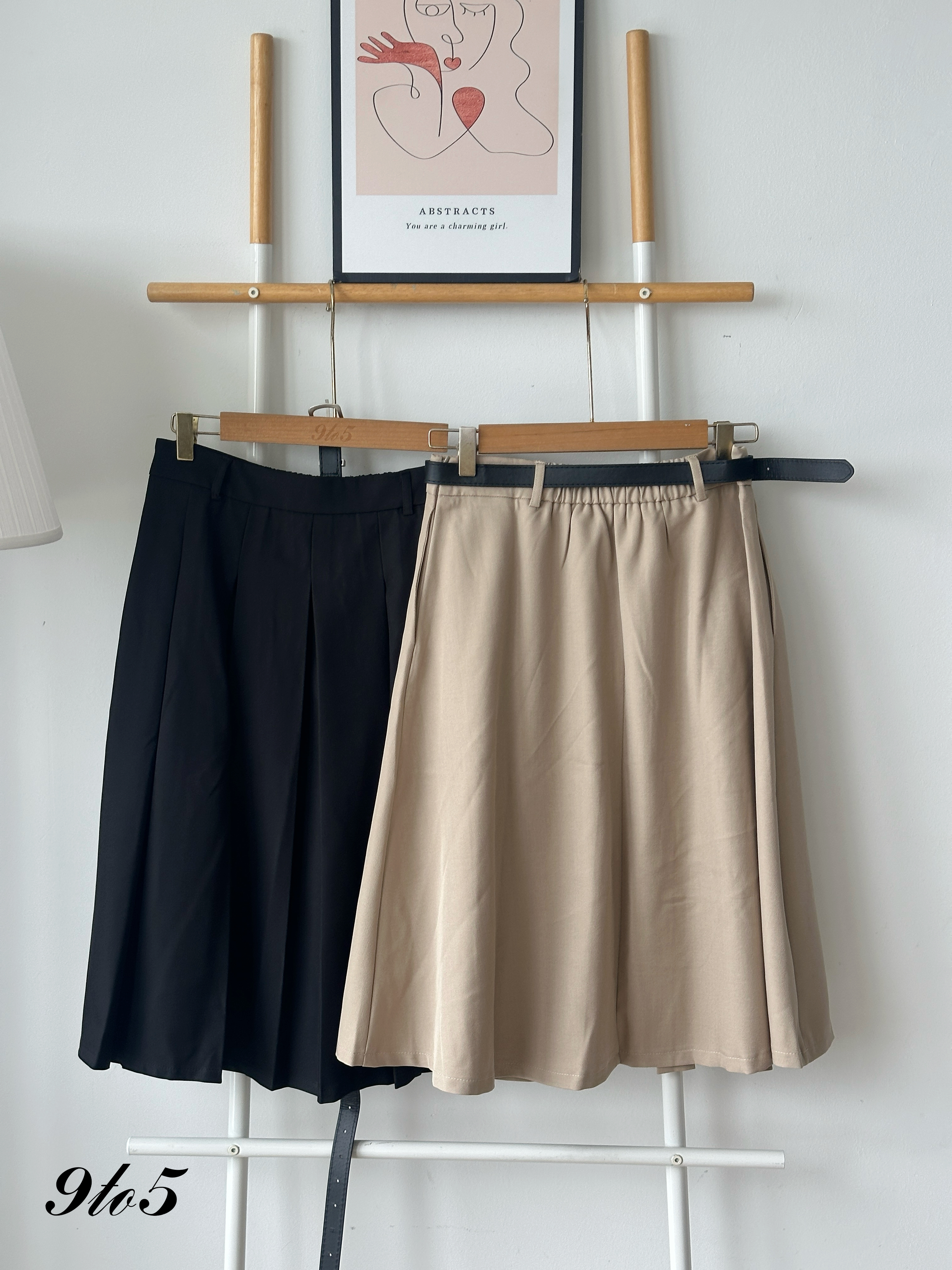S1891 A Line Pleated Skirt - Black & Khaki