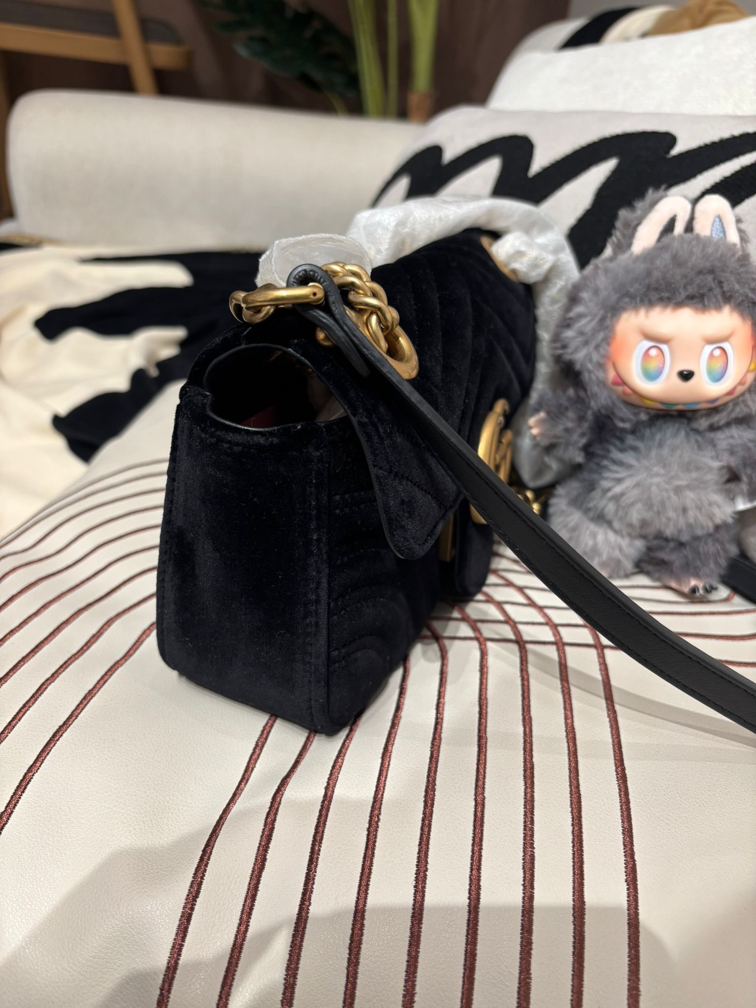未使用品 Gucci gg marmont flap velvet 100%Authentic ,Unused  ✅tap ✅dust bag  