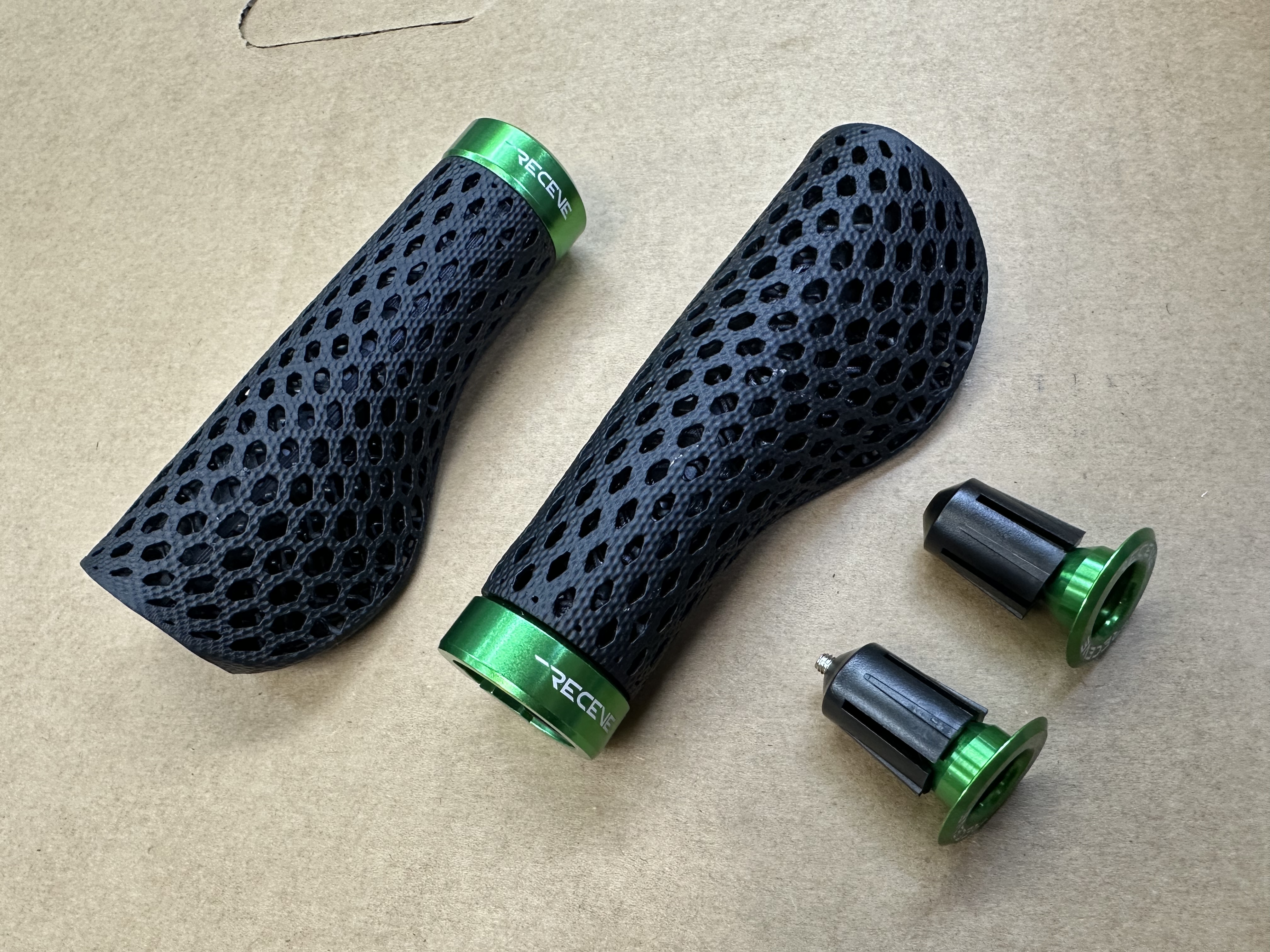 RECEVE 3D 打印手筒 hand Girp 