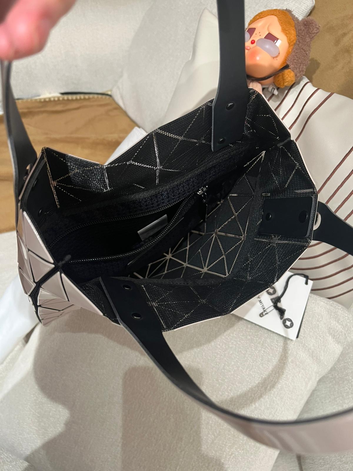 未使用品 Issey Miyake Bao Bao Tote Bag 100%Authentic, Unused ✅證書✅Dust bag