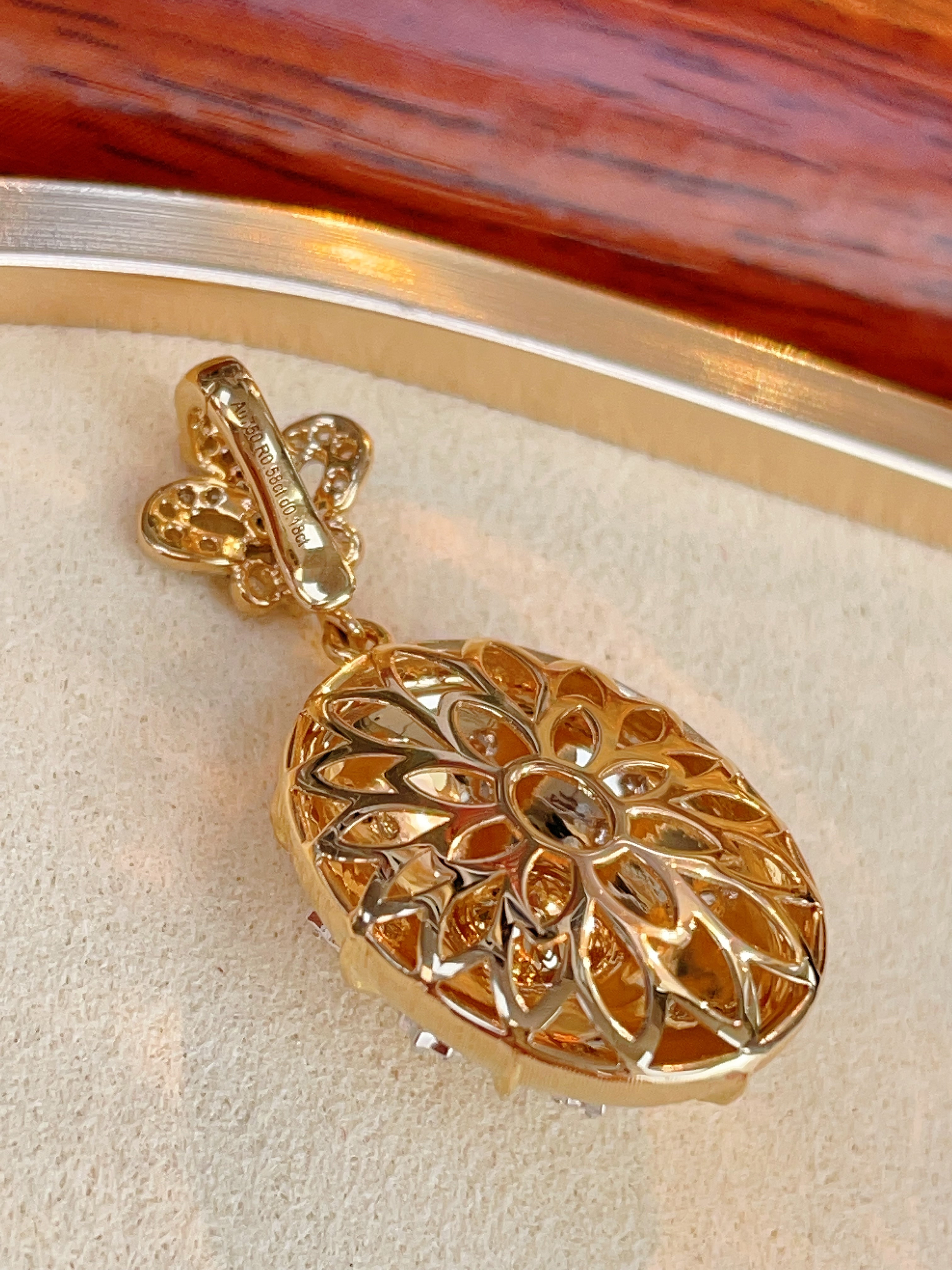 Italian Brushed Gold Ruby Treasure Box Pendant N031354