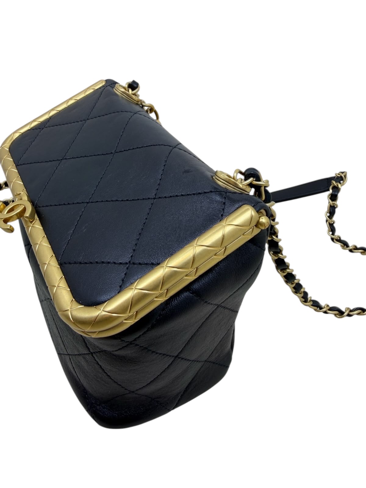 Pre-Owned CHANEL Kiss-Lock Bag / Product Code: K08173