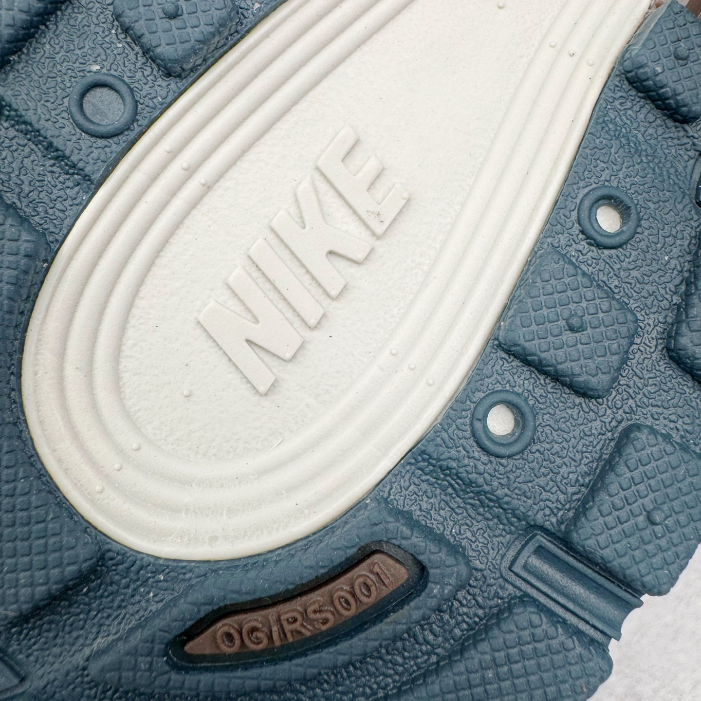 Nike P-6000 HV8972-001