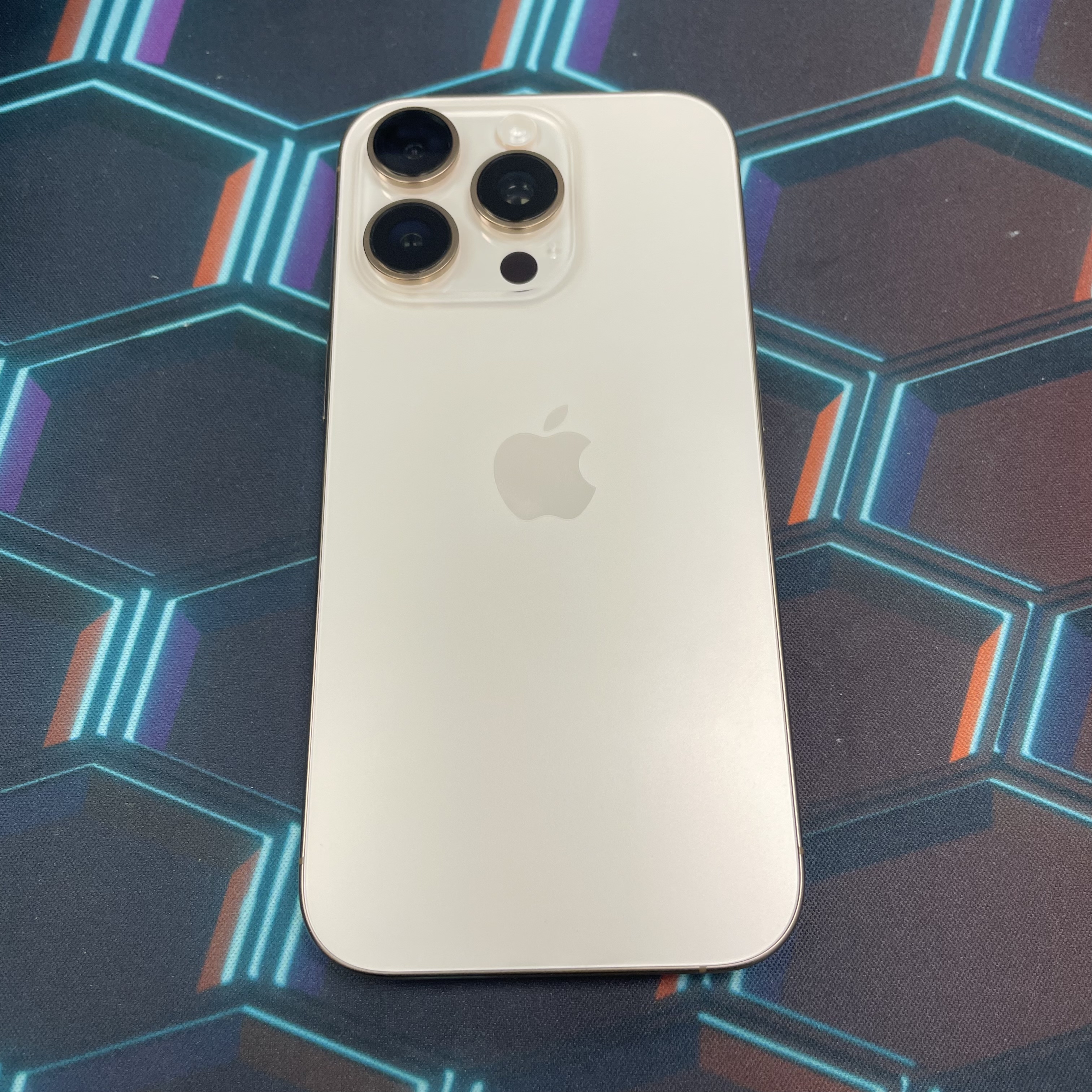 *6328 16 Pro 完美機 256GB 電92 沙色 gold