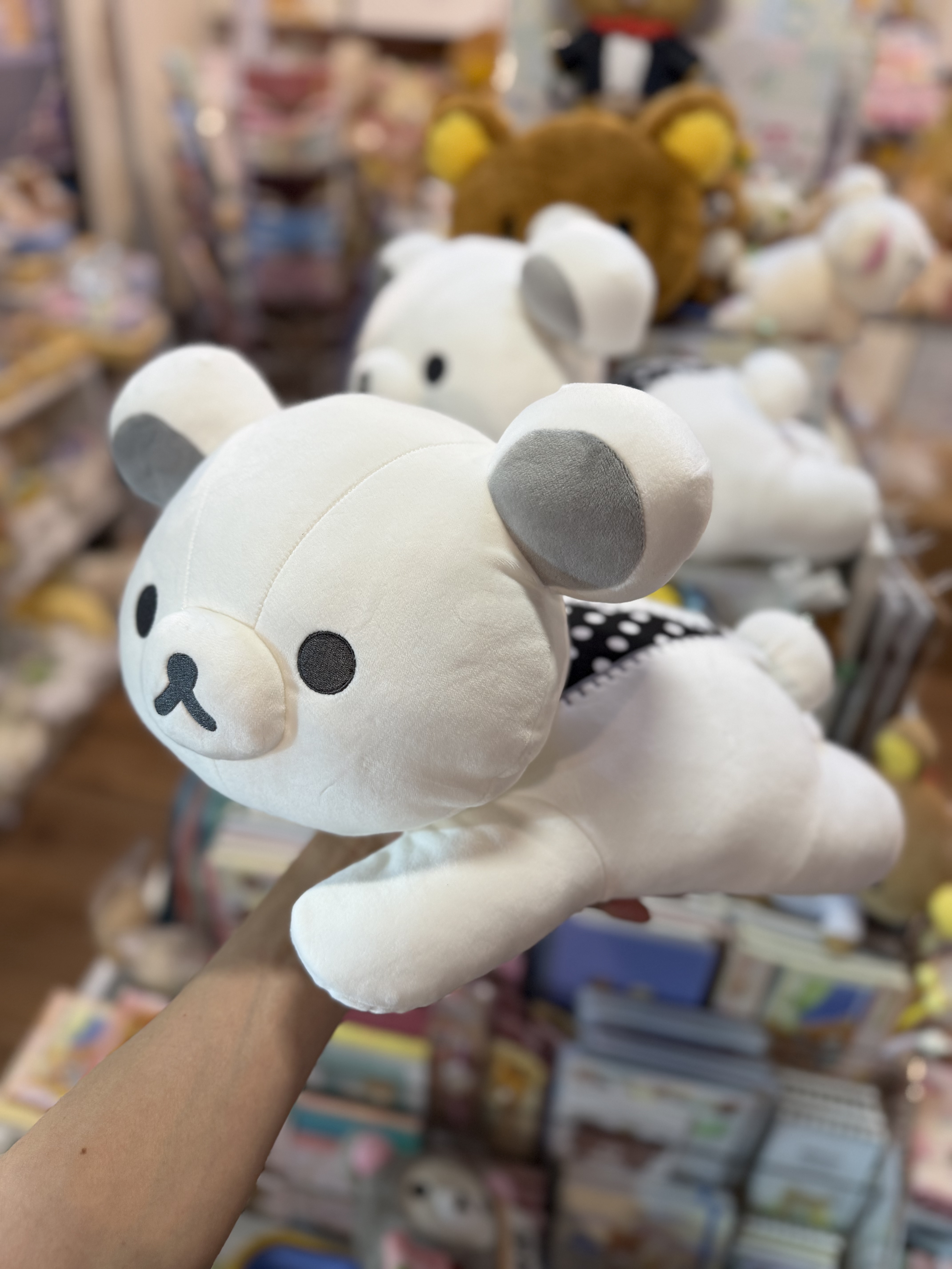 《現貨》全新Rilakkuma黑白造型白色Rilakkuma 趴地公仔（M size)