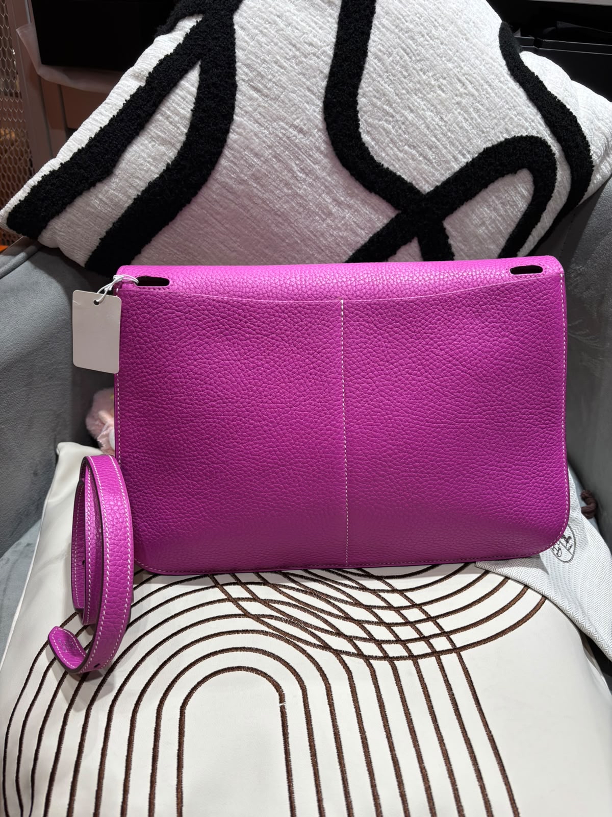 Hermes halzan 31 STAMP C 玉蘭粉銀扣 100%Authentic ,98%new✅dust bag 