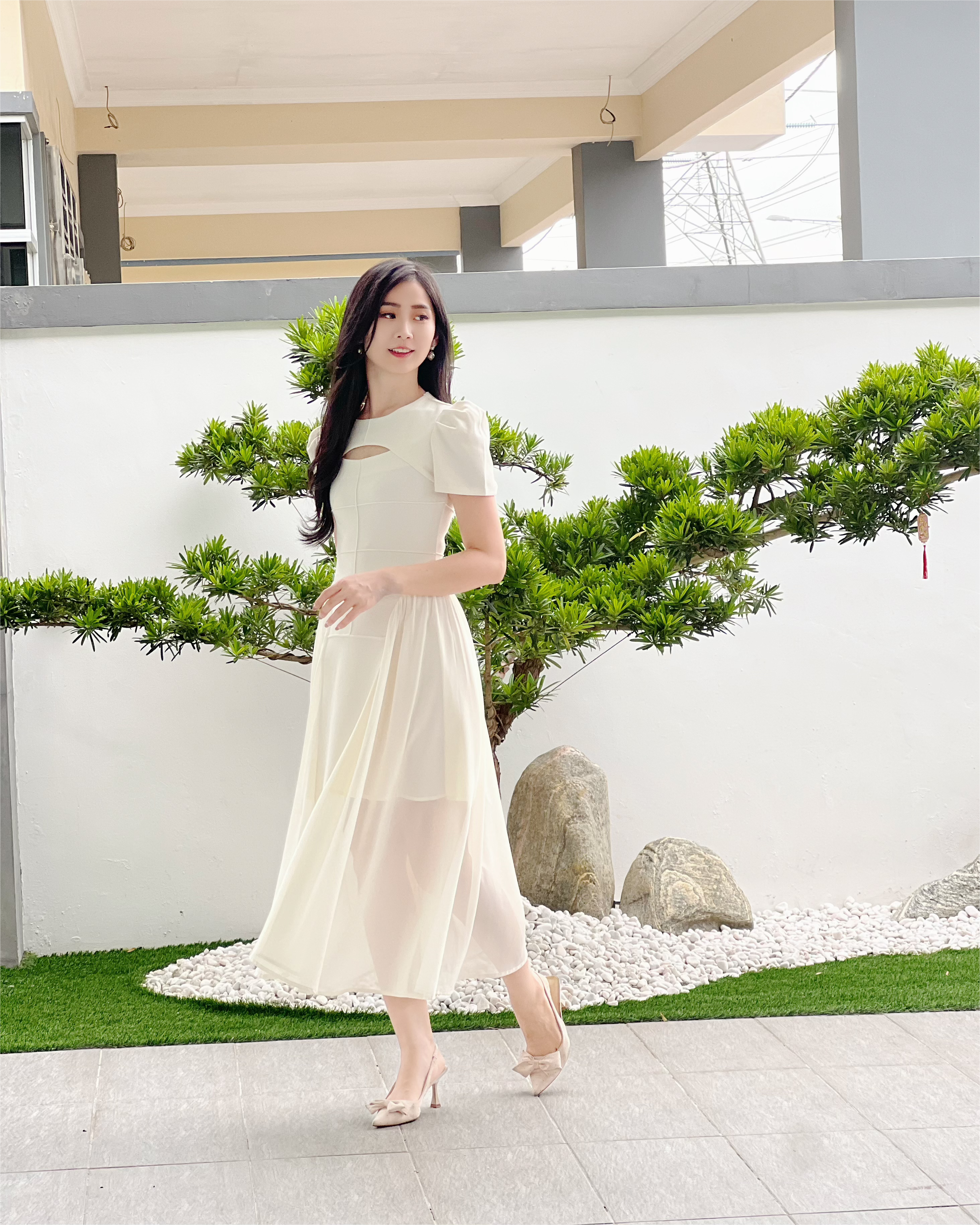 5052 Midnight Princess Silhouette Midi Dress -White Cream