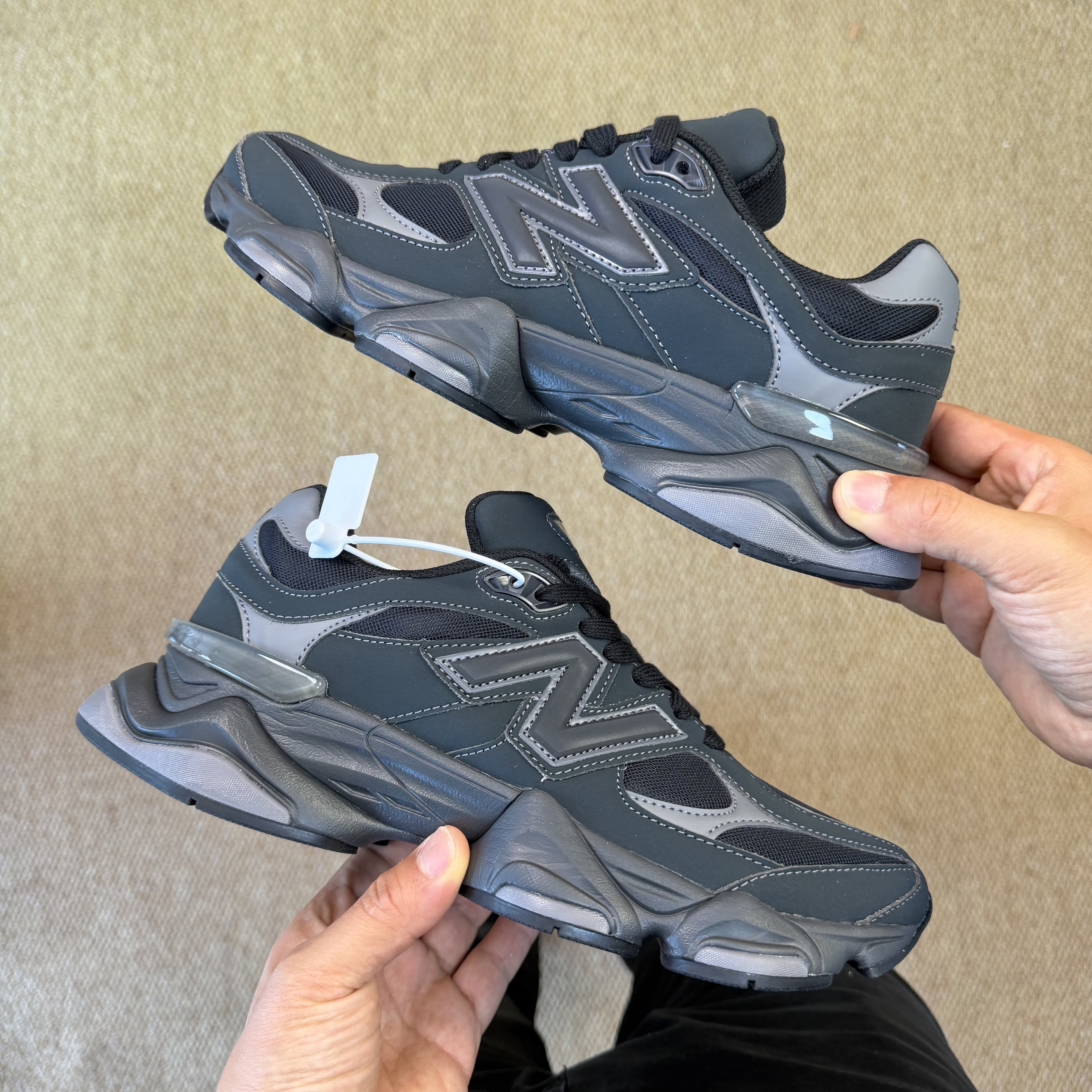 New Balance 9060 U906079E
