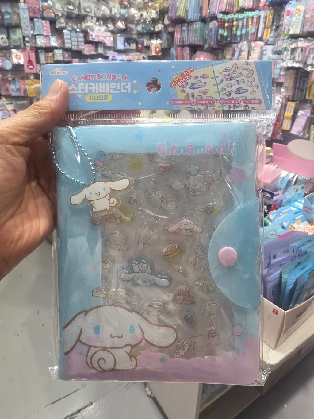 【預訂】韓國直送 Sanrio 貼紙活頁本