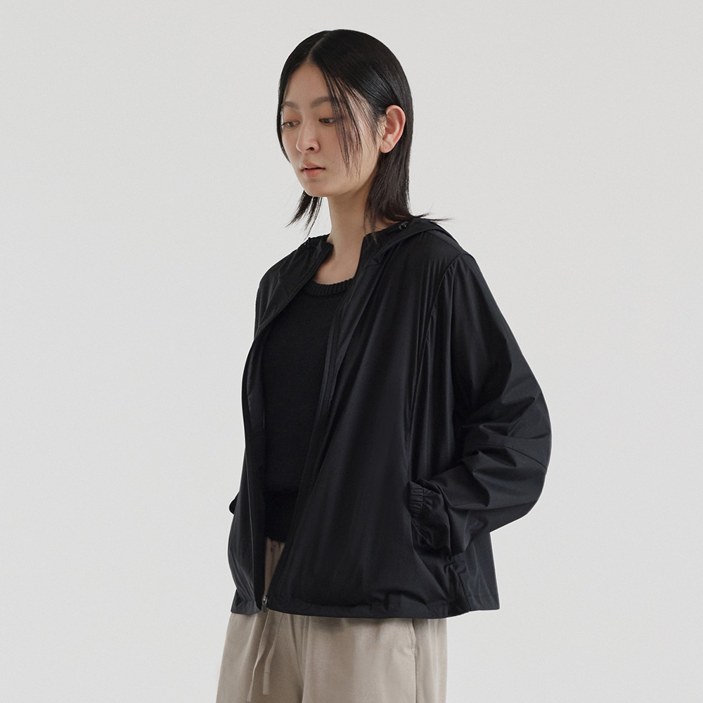 【官網SALE~ 25/10】 預購_FFWSJP018 Aerolight Crop Hoodie Jacket by front2line