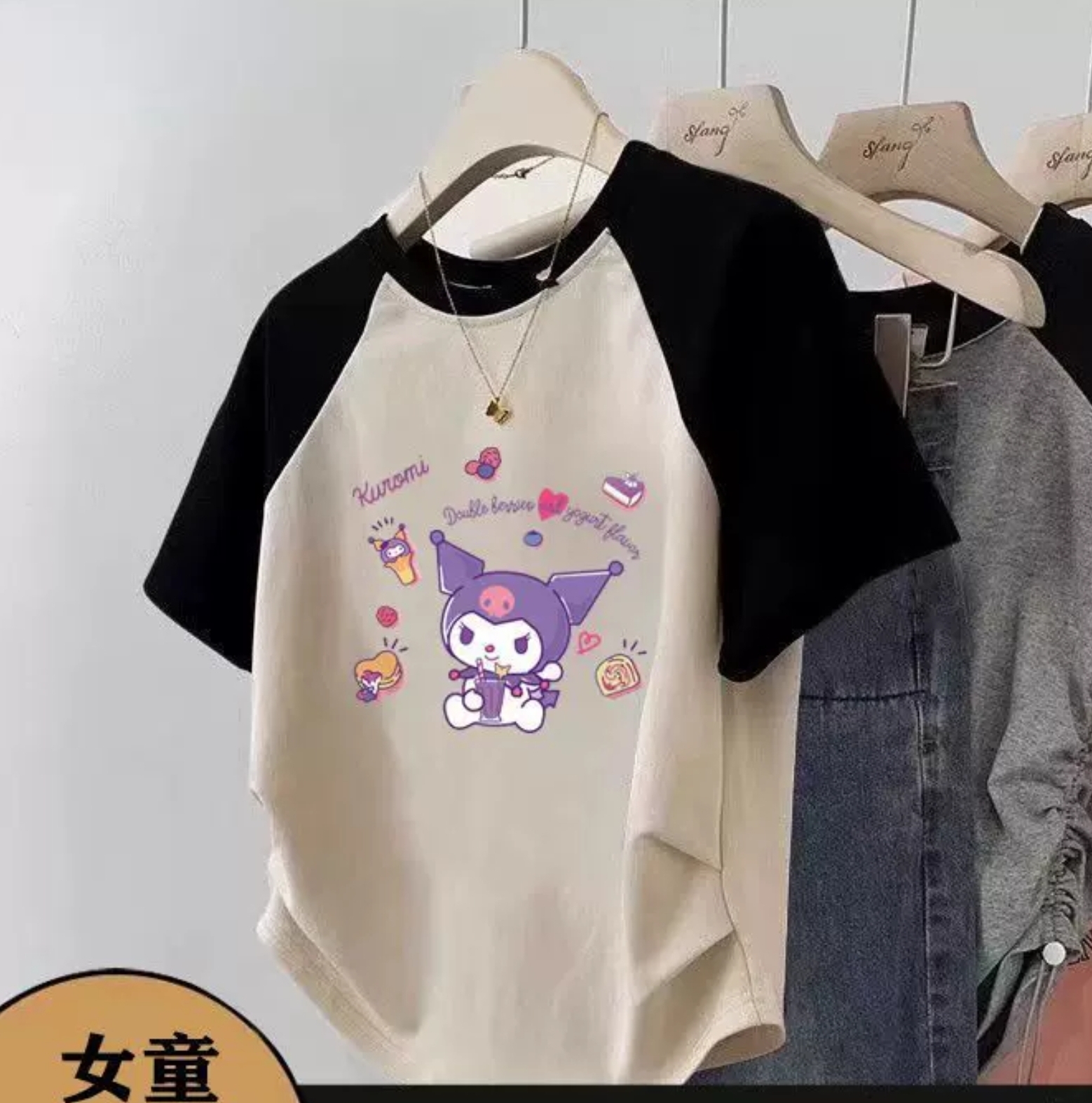 2色選擇/親子/2件$85。💜🎀 Kuromi 拼色Raglan Tee 🎀💜