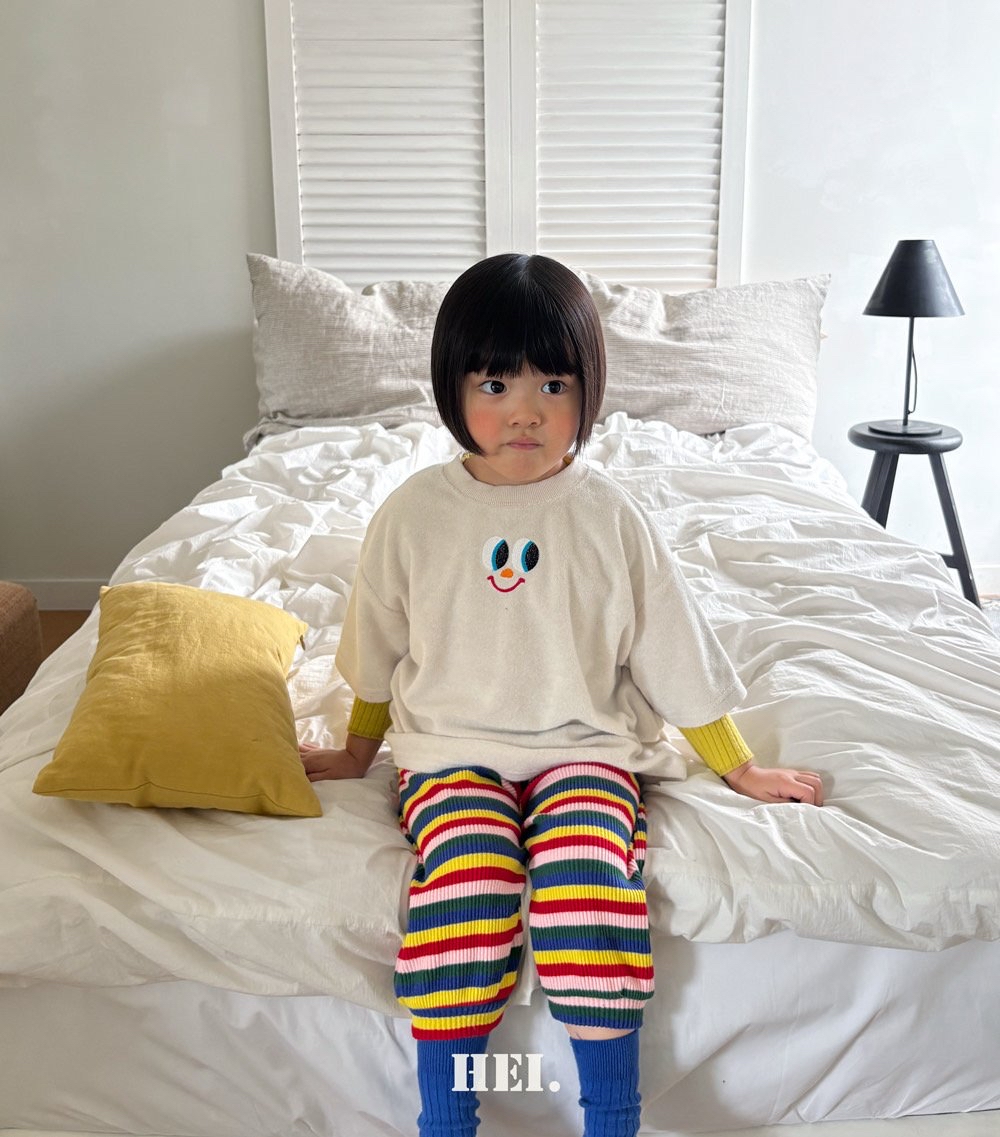 Hei | Peek-a-Boo T-Shirt