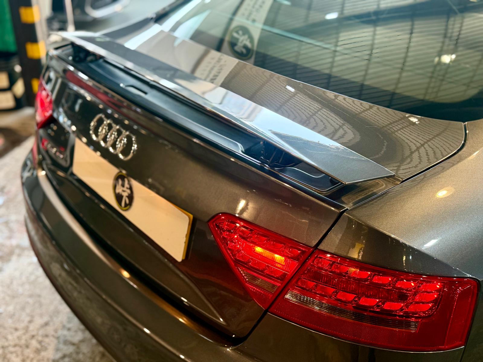Audi RS5 Coupe 4.2 Quattro 2011